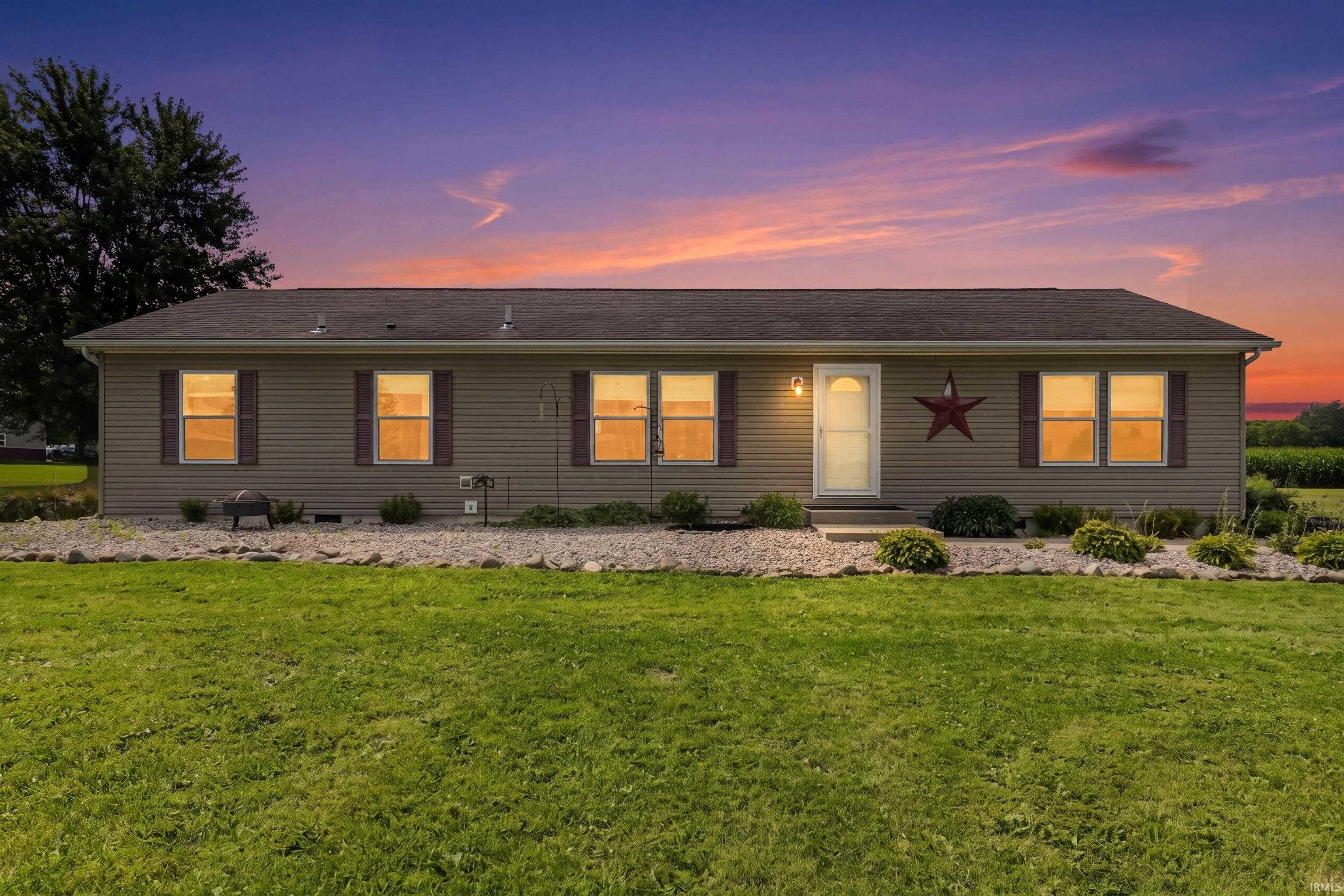 3077 N SR 9 — photo
