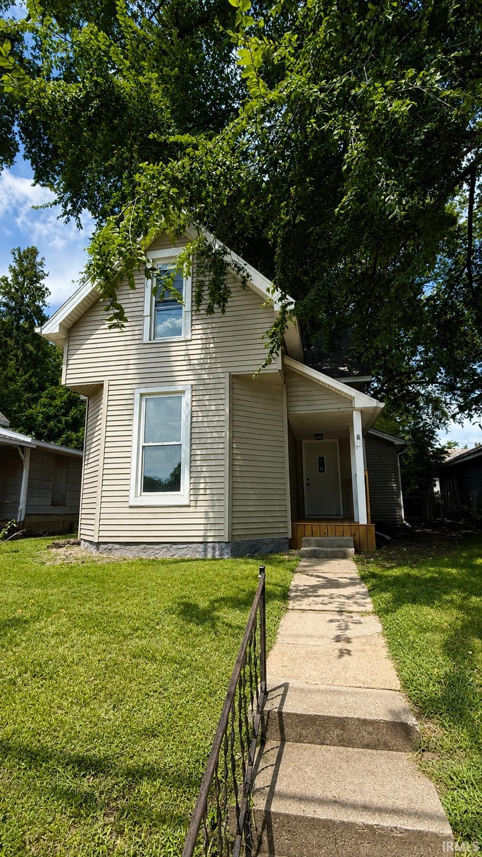 710 E Superior Street — photo