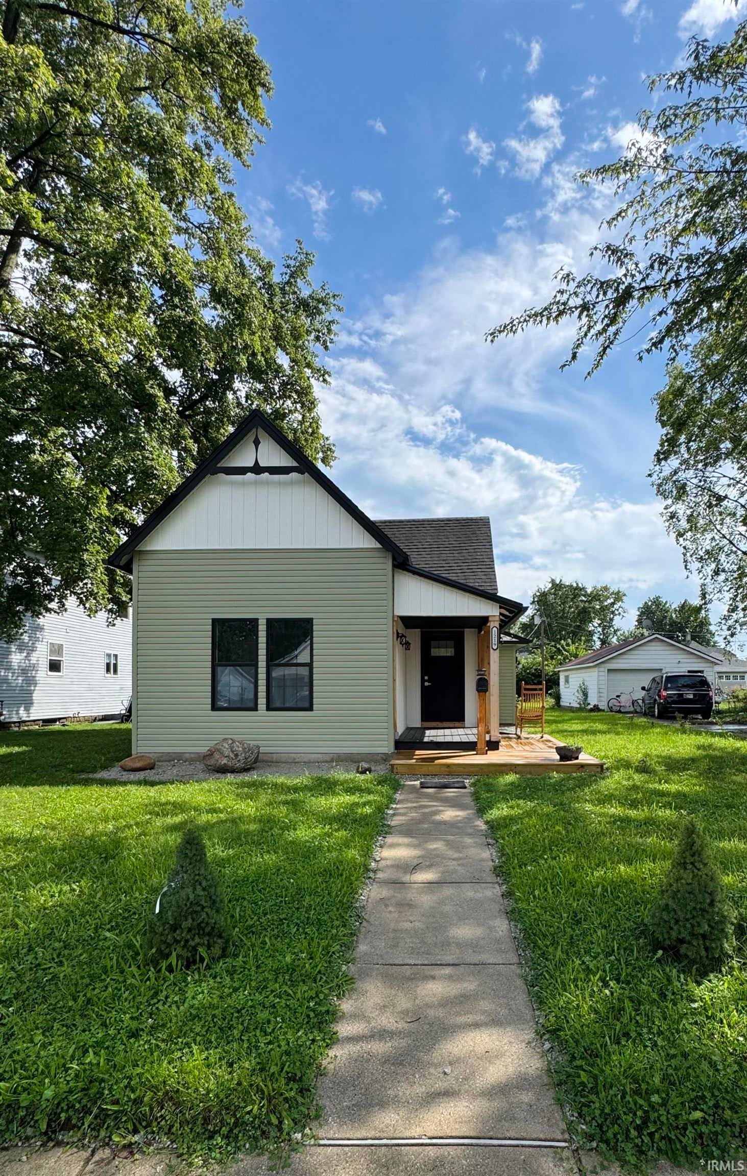 1219 W Madison Street — photo