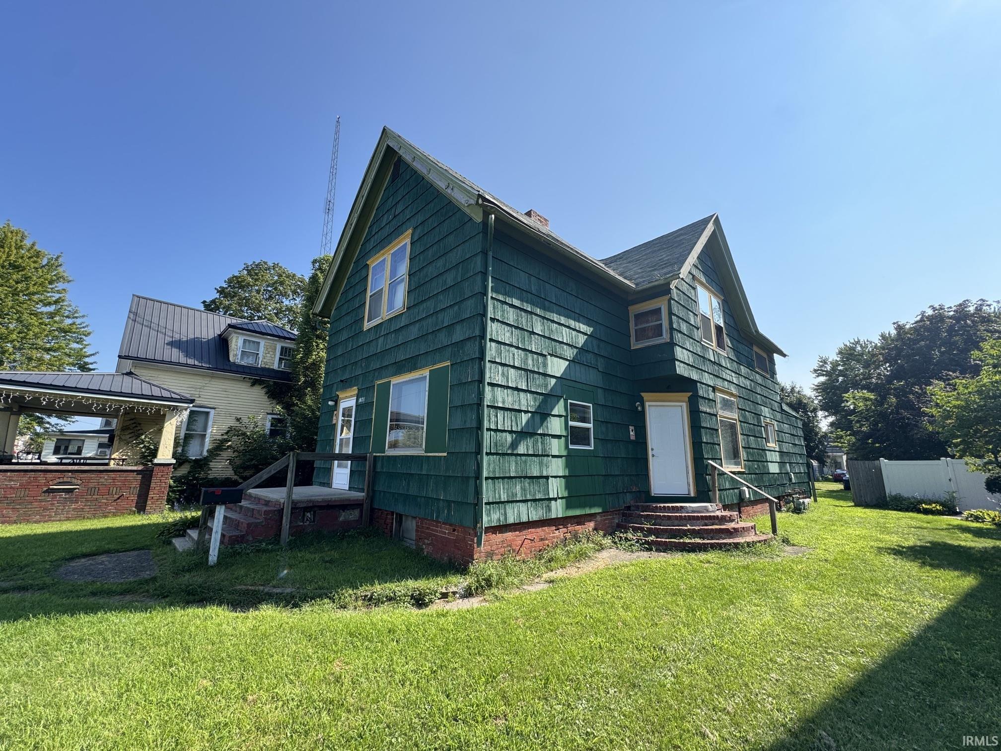 1021 main Street, Rochester, IN 46975
