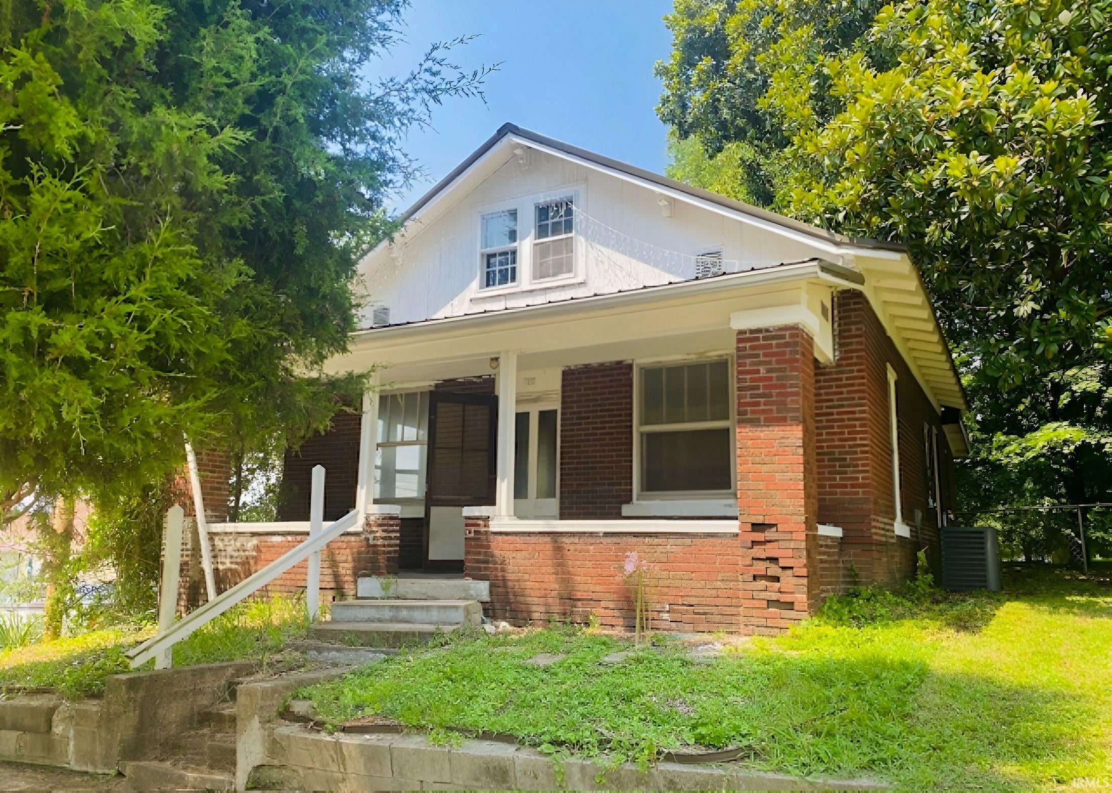 12 E Market Street — photo