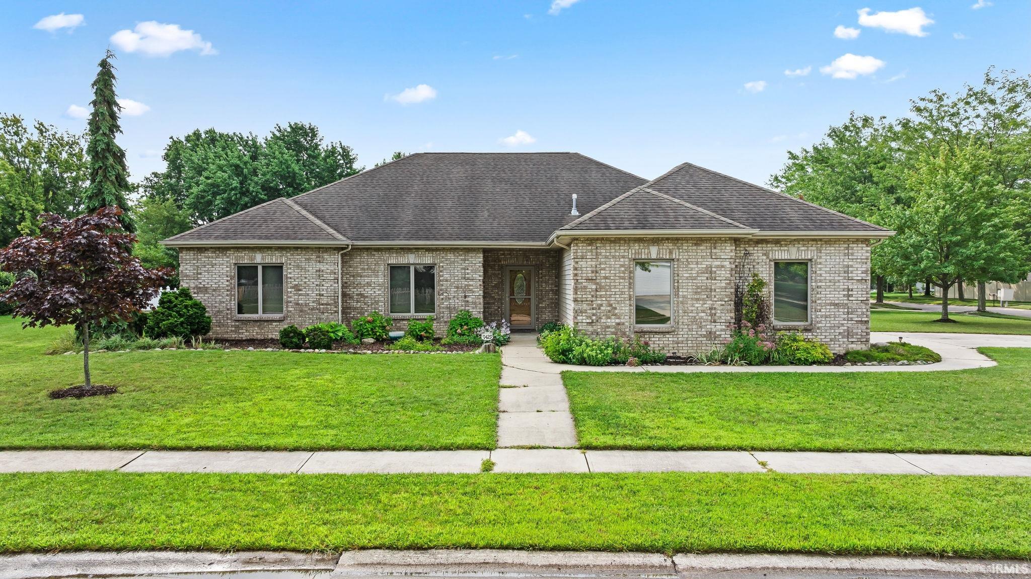 9429 Fireside Court — photo