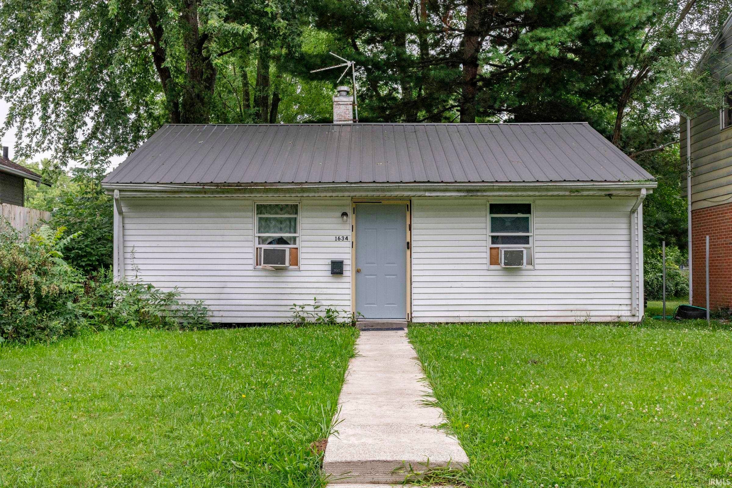 1634 N Olive Street — photo