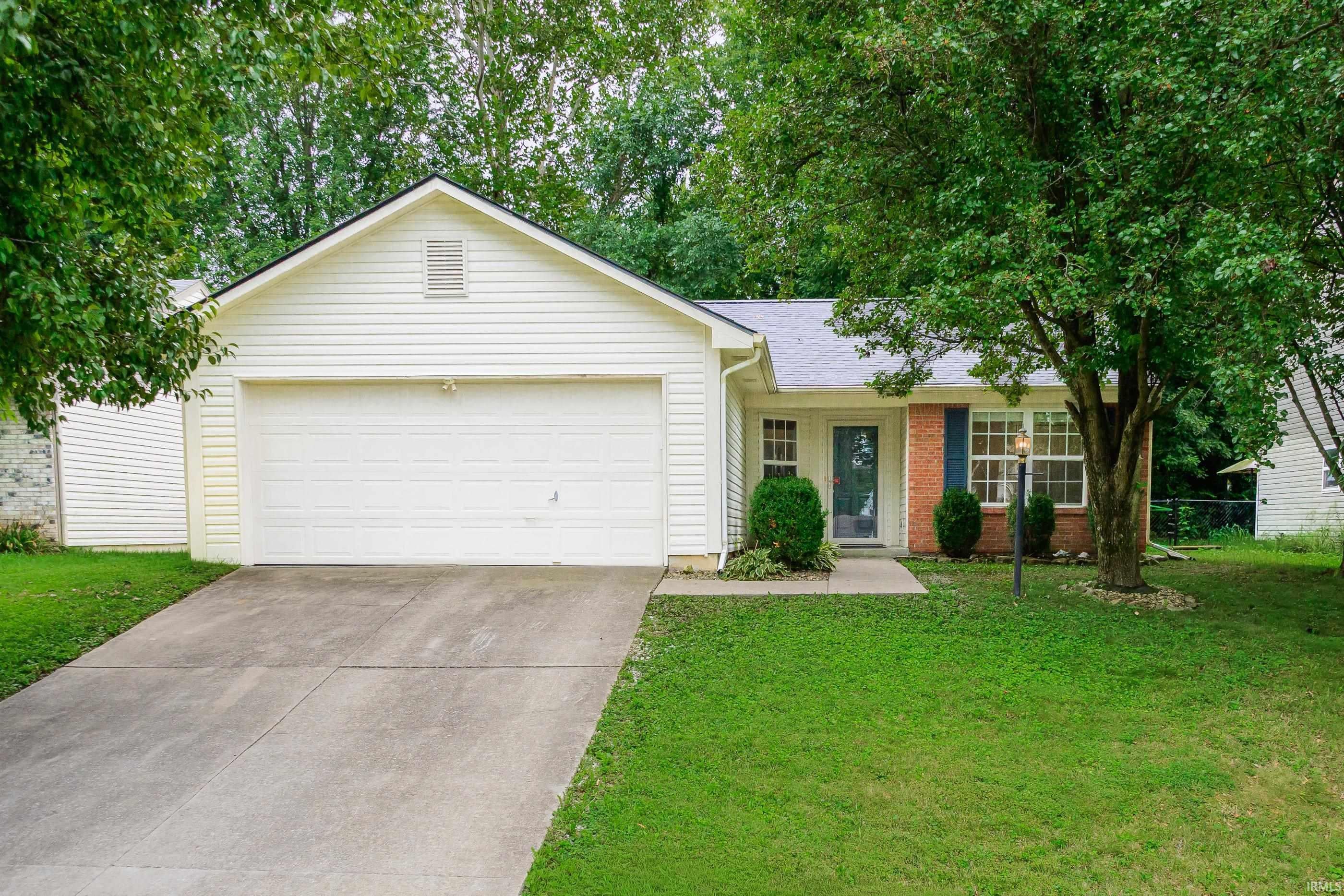 1529 W Edinburgh Bend — photo