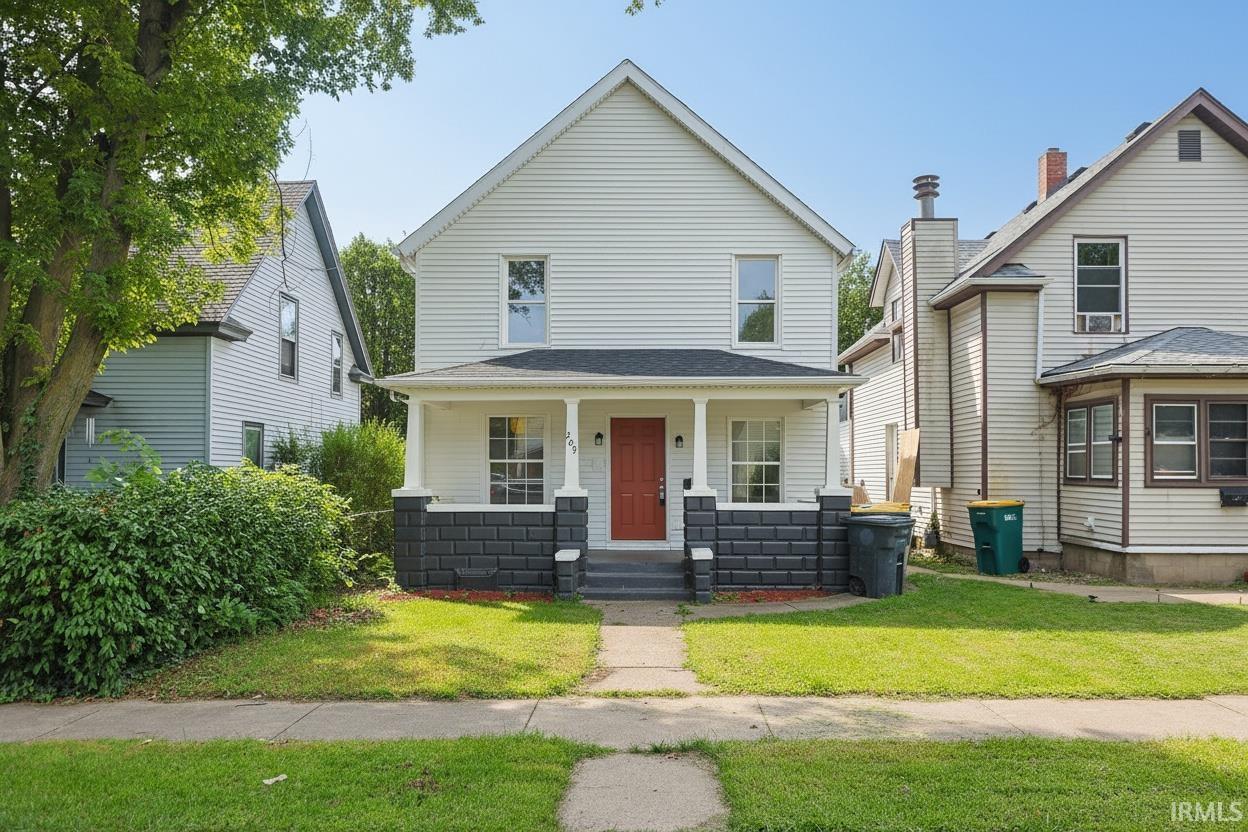 209 E 6th Street Street — photo