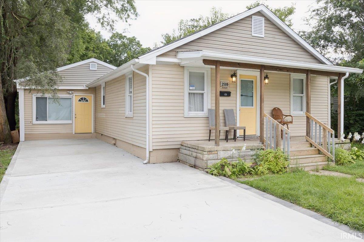 2509 Elk Street — photo