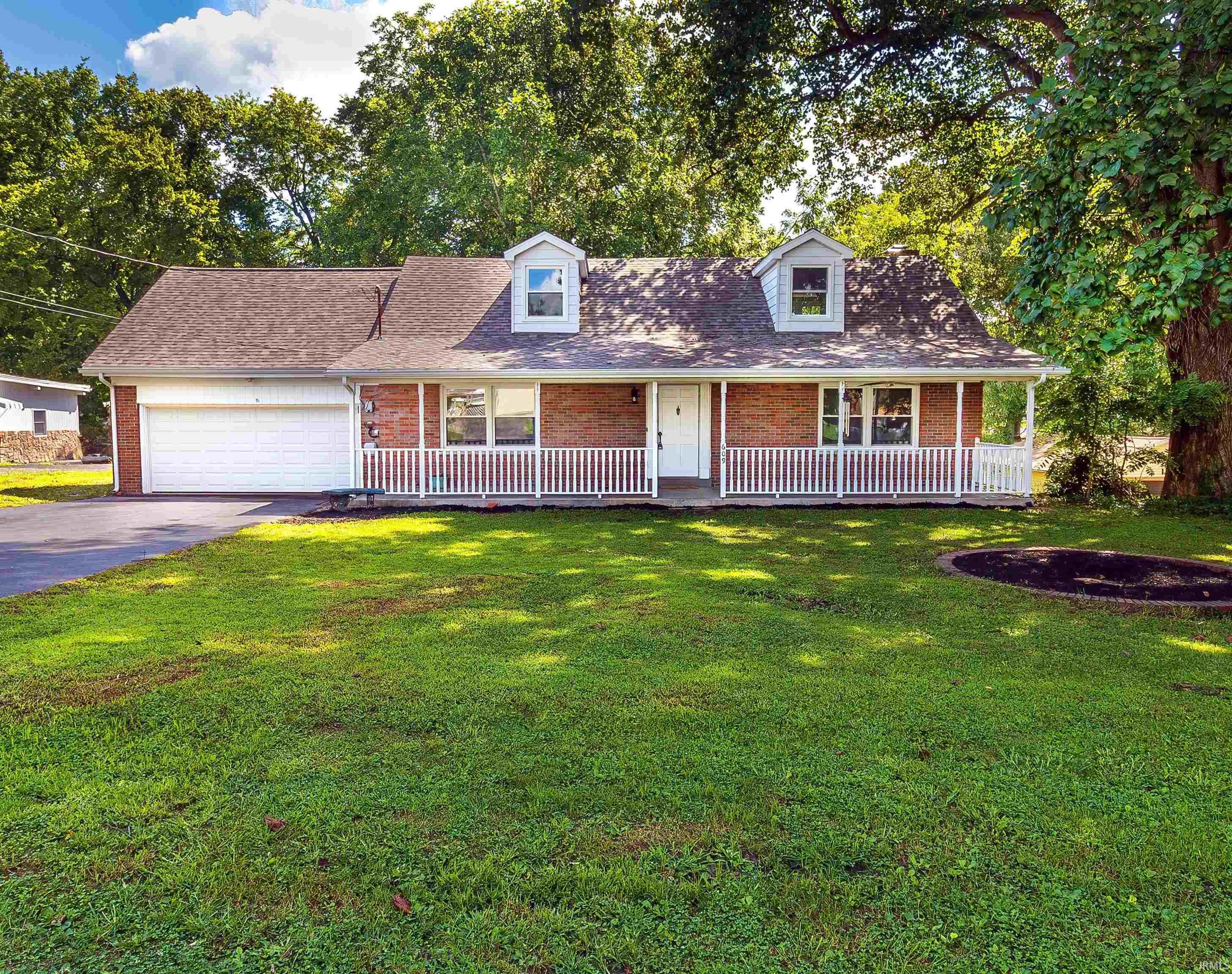 609 Bartlett Drive — photo