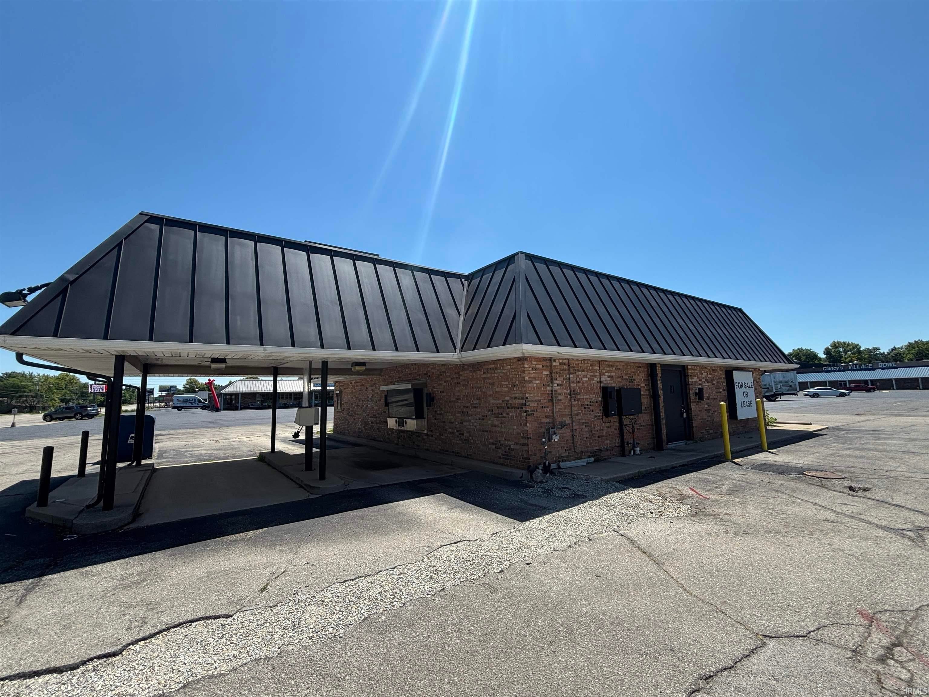 4801 N Wheeling Avenue — photo