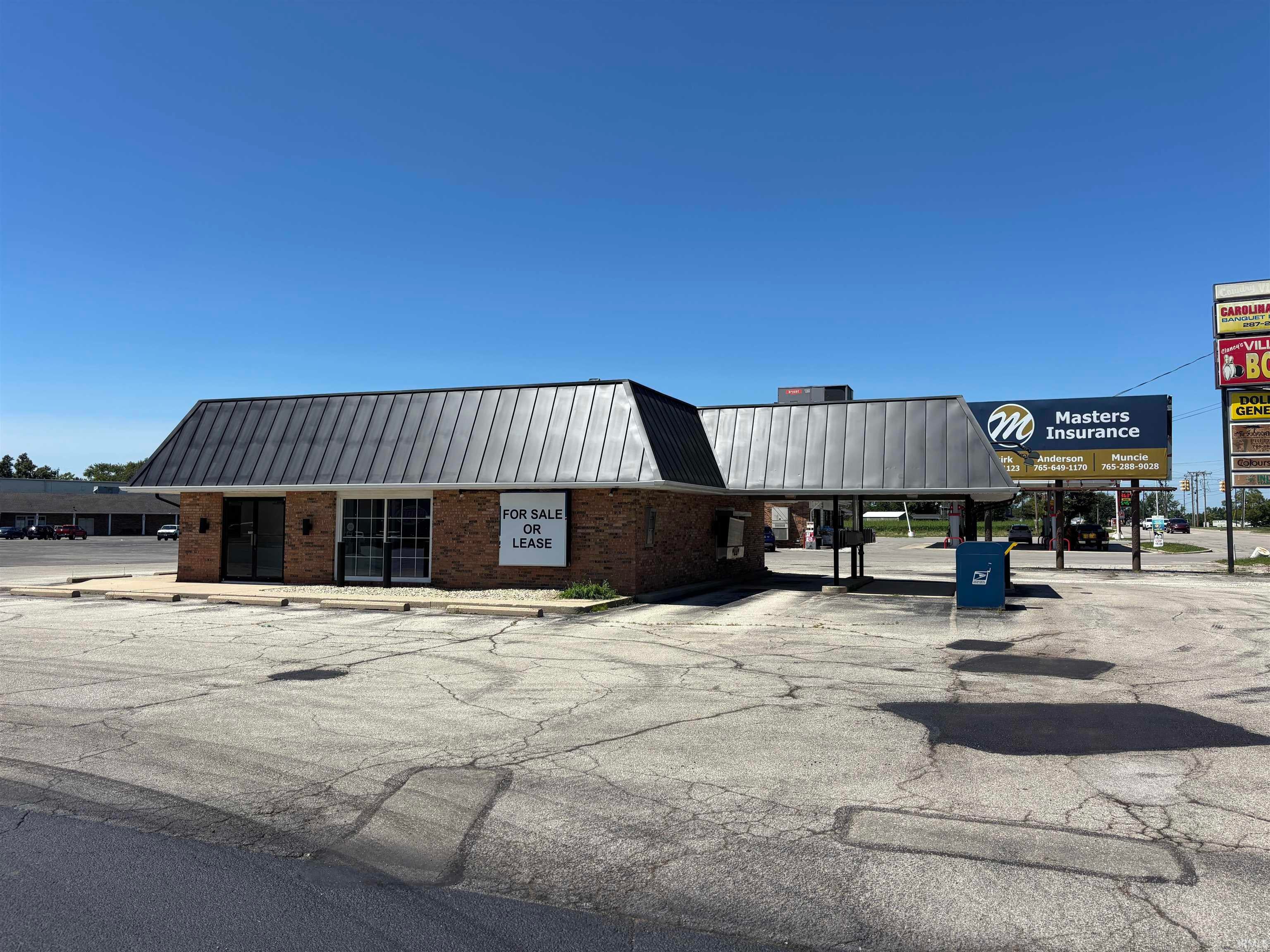 4801 N Wheeling Avenue — photo