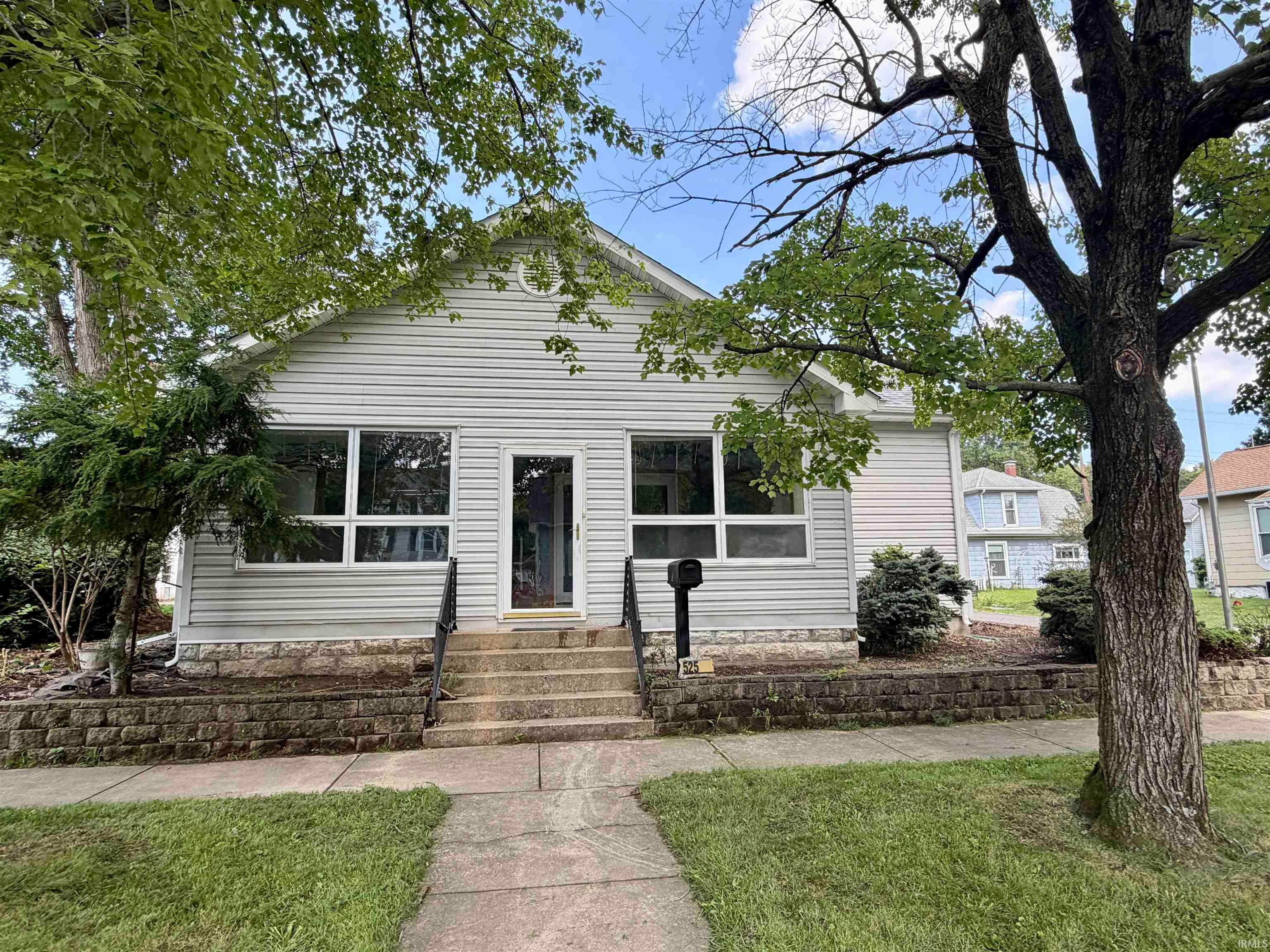 525 E Franklin Street — photo