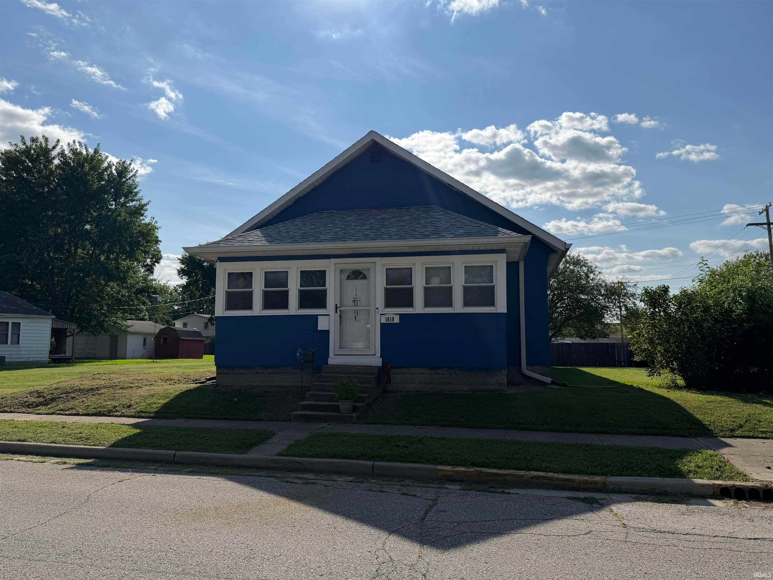 1619 N Lindsay Street — photo