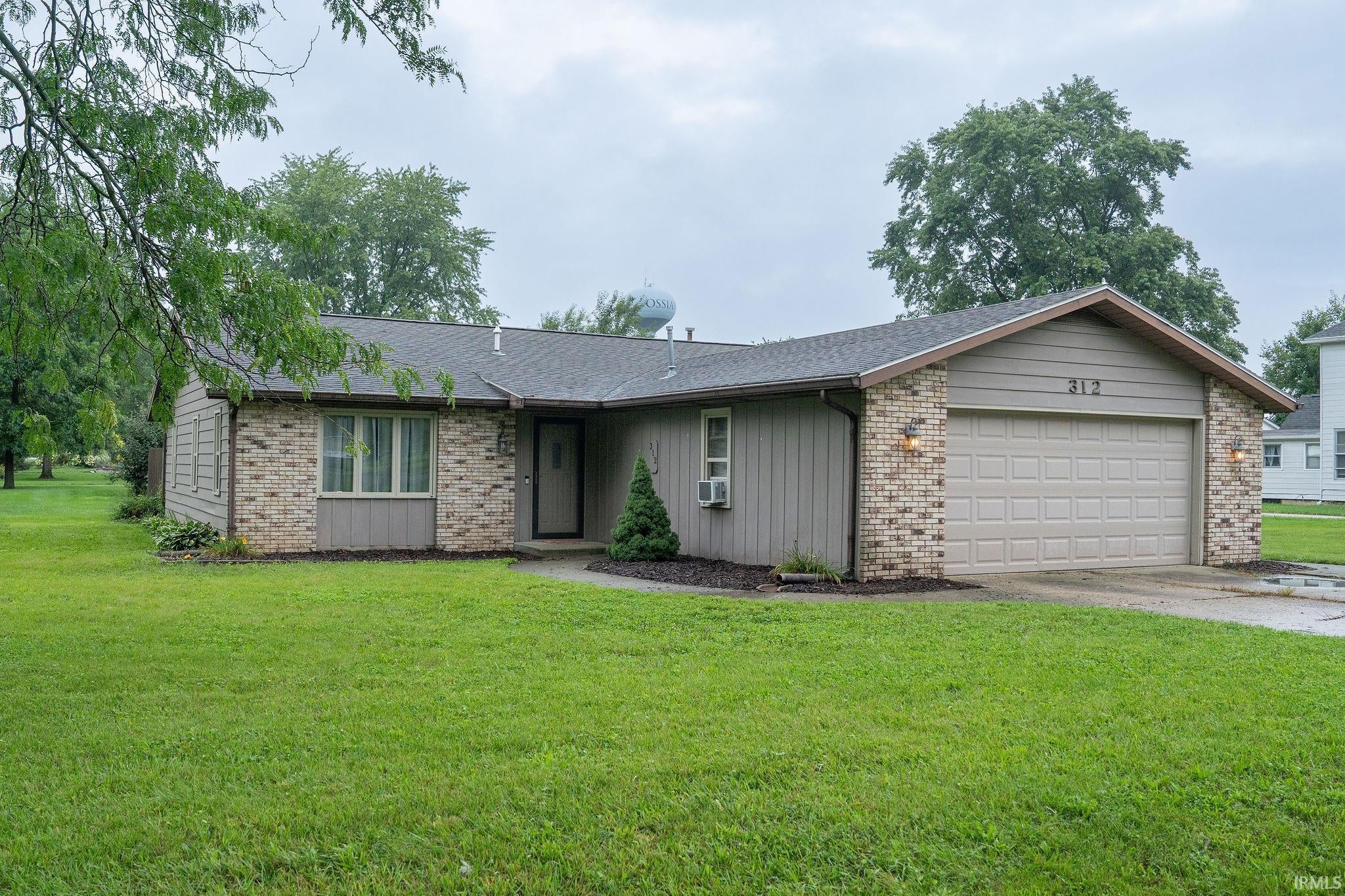 312 W Roe Street — photo