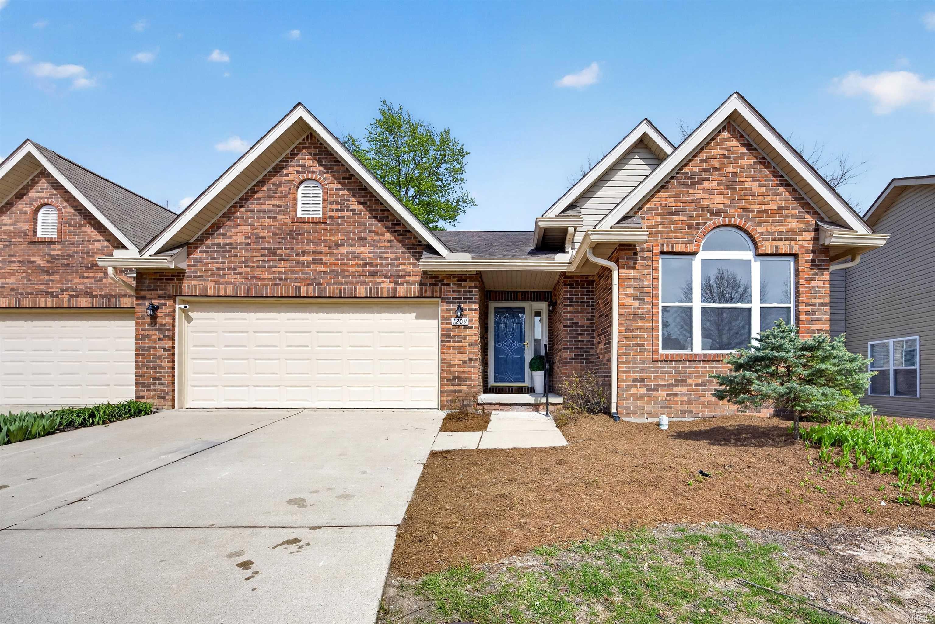 1209 S Hearthstone Court — photo