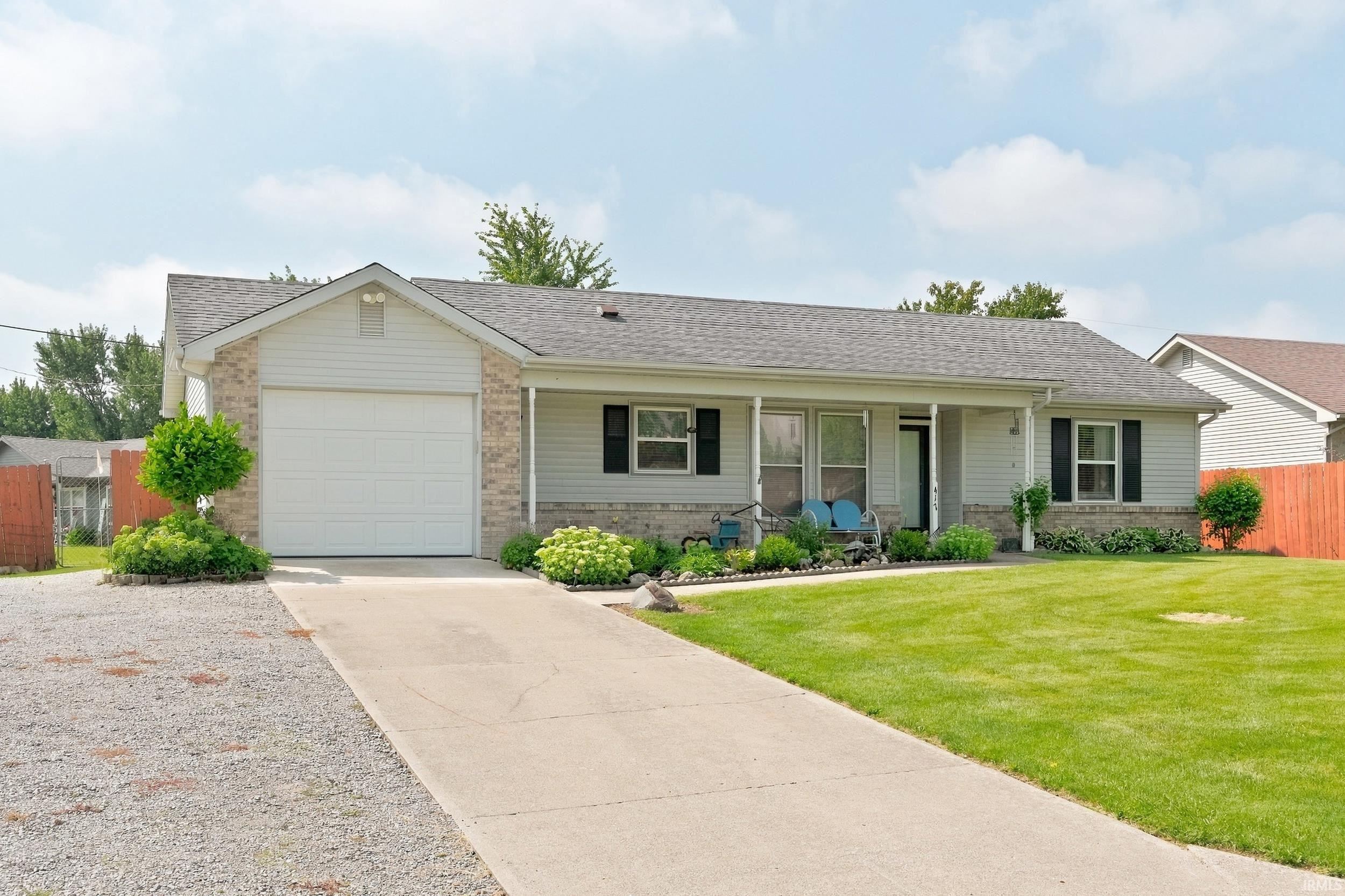 417 W Woodcreek Drive — photo
