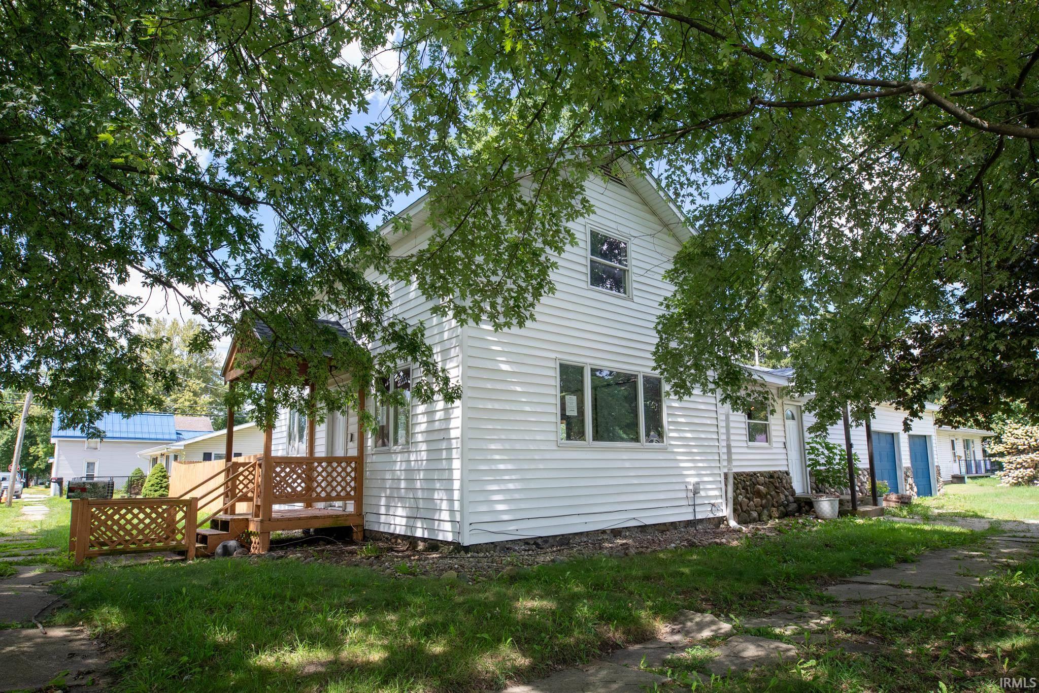107 E Sunset Drive, Bourbon, IN 46504 — photo 2