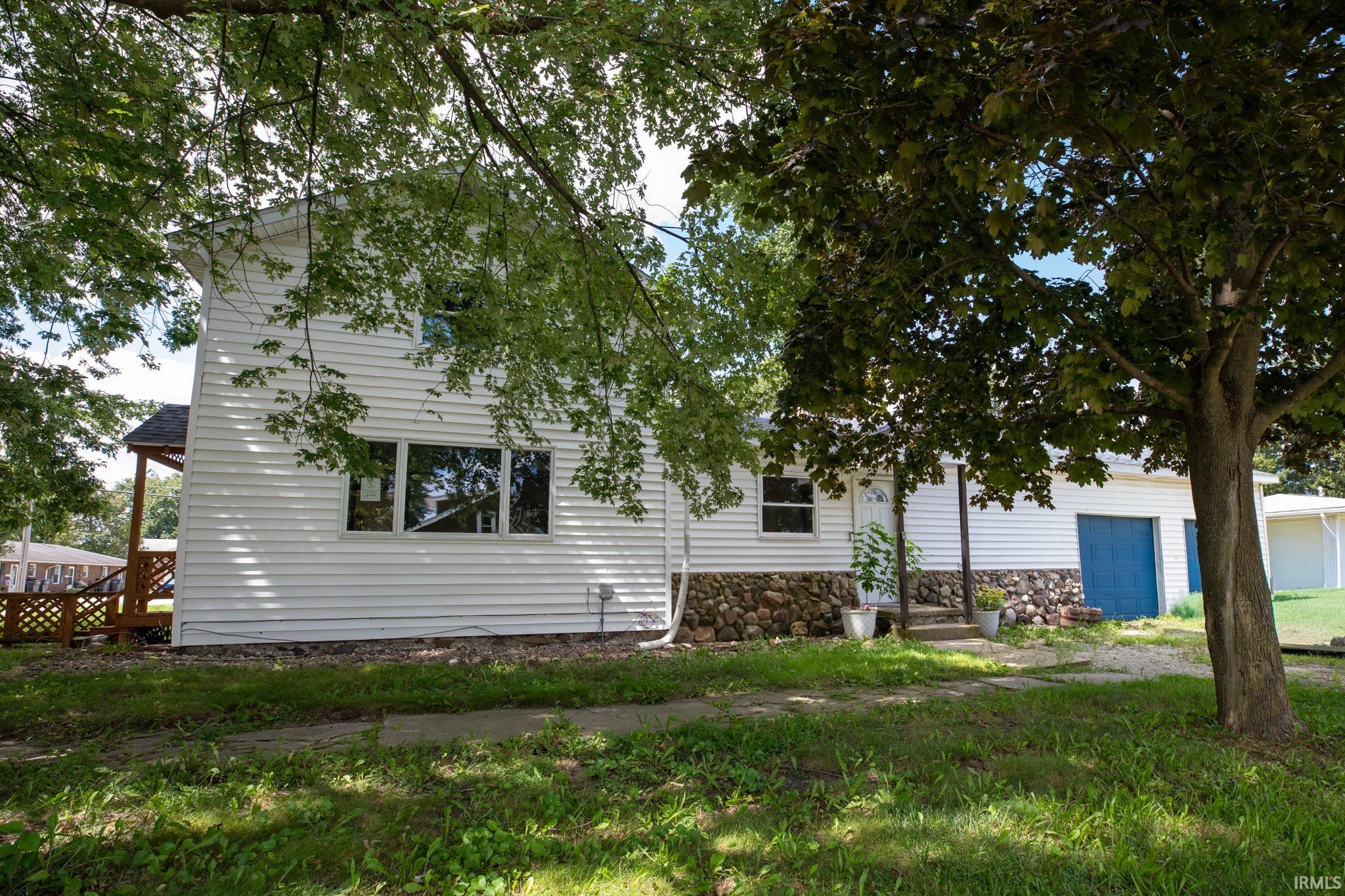 107 E Sunset Drive, Bourbon, IN 46504 — photo 3