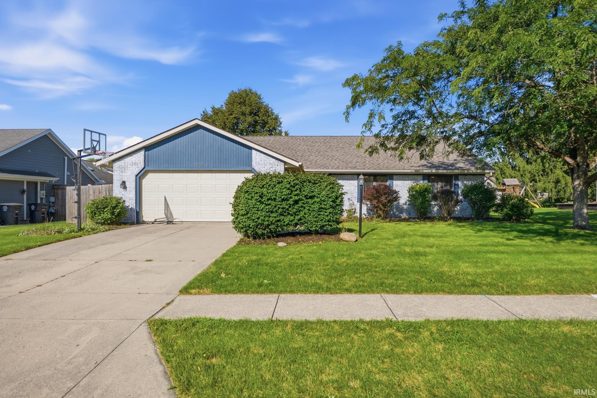 12125 Waycliffe Court — photo
