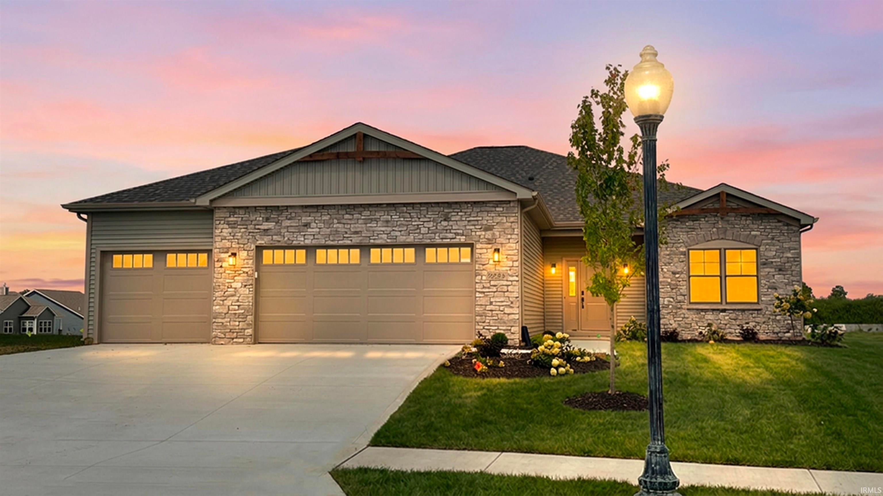 2245 Bandit Cove — photo