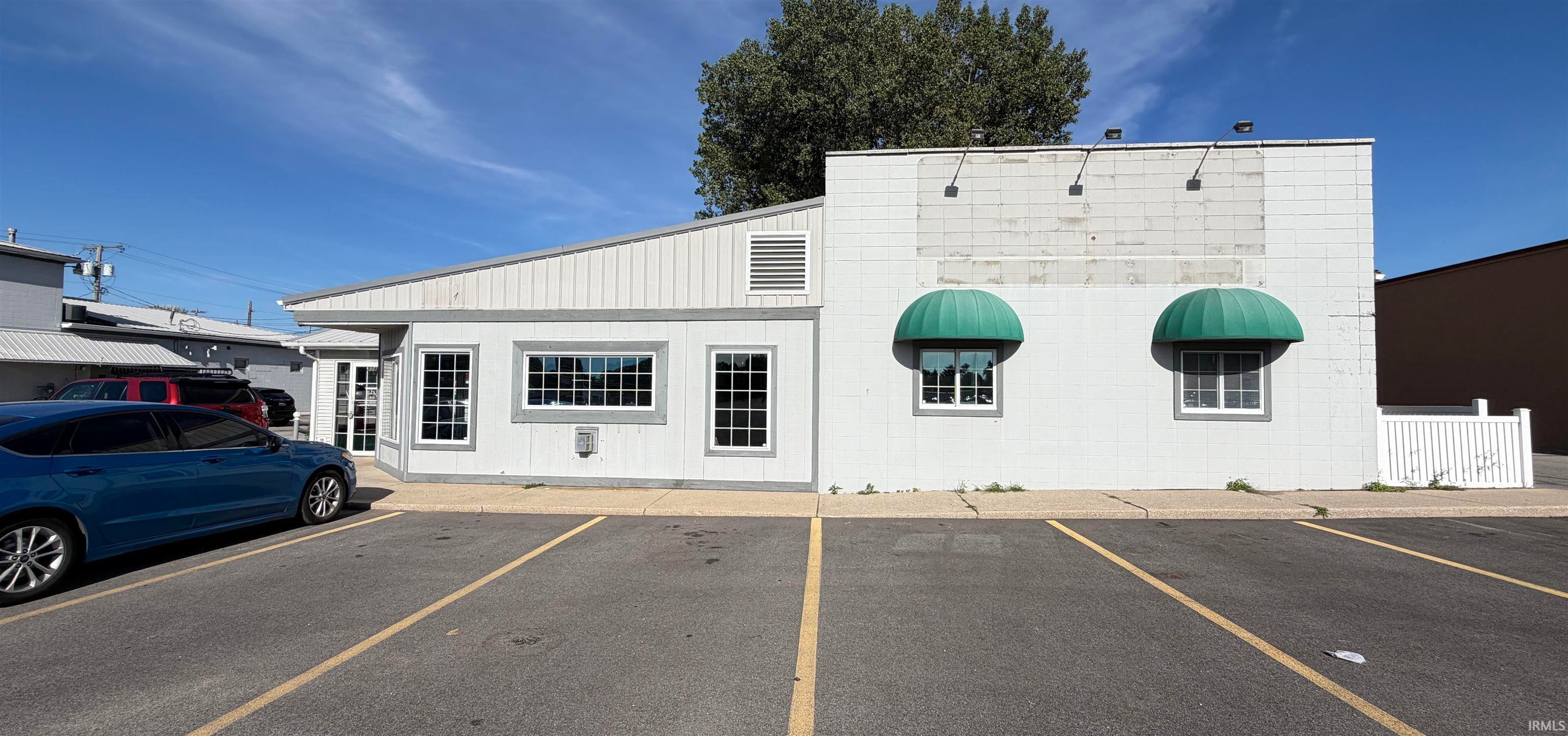 508 W Lincoln Avenue — photo