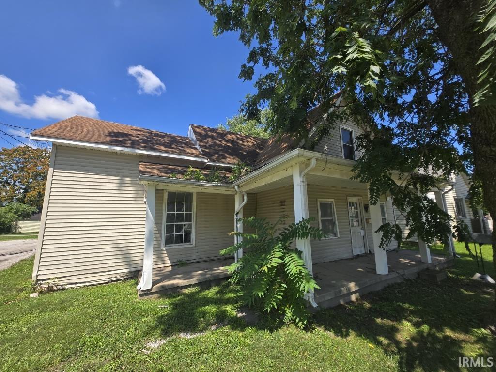208 S 1st Street — photo