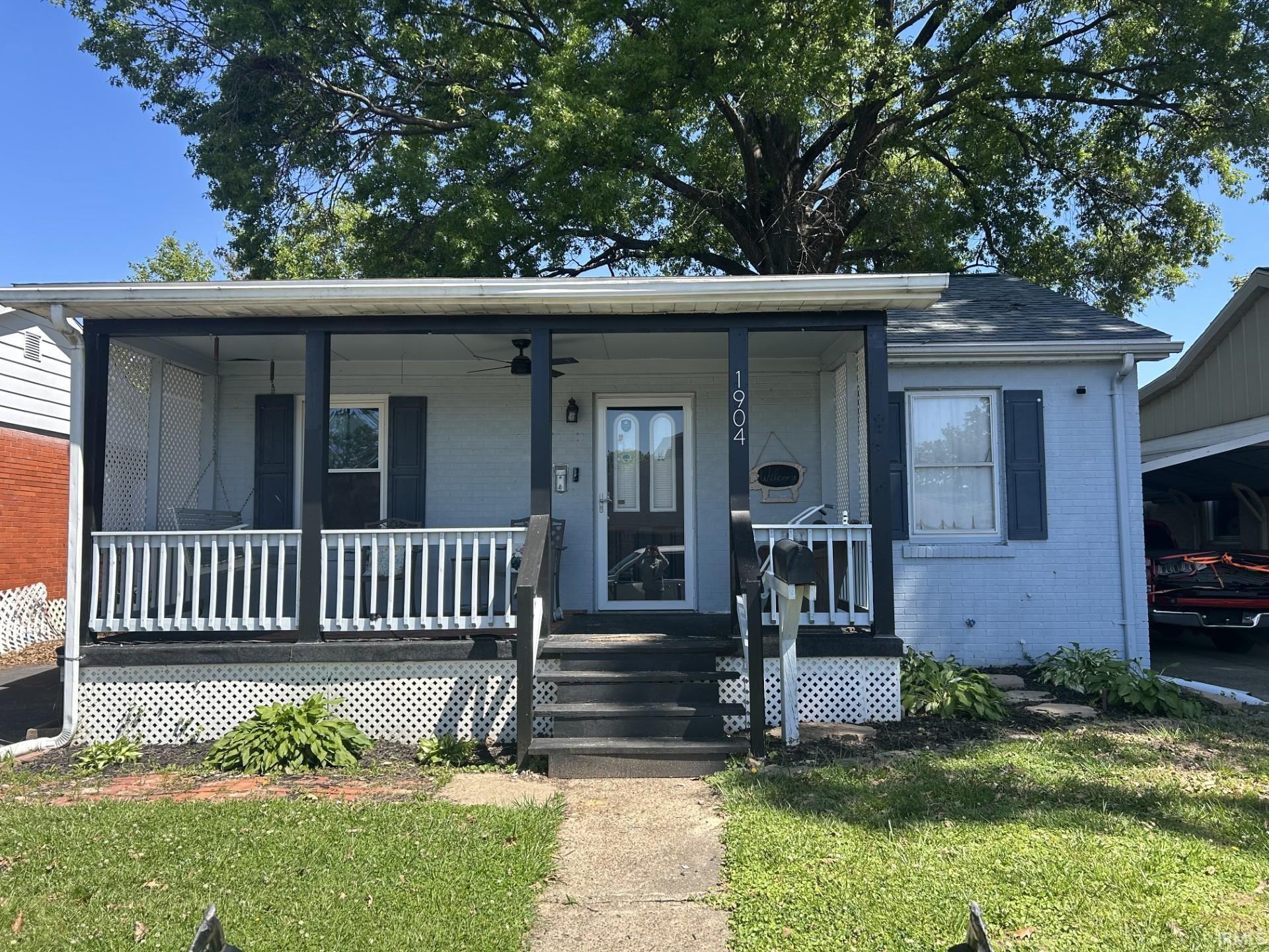 1904 E Delaware Street — photo