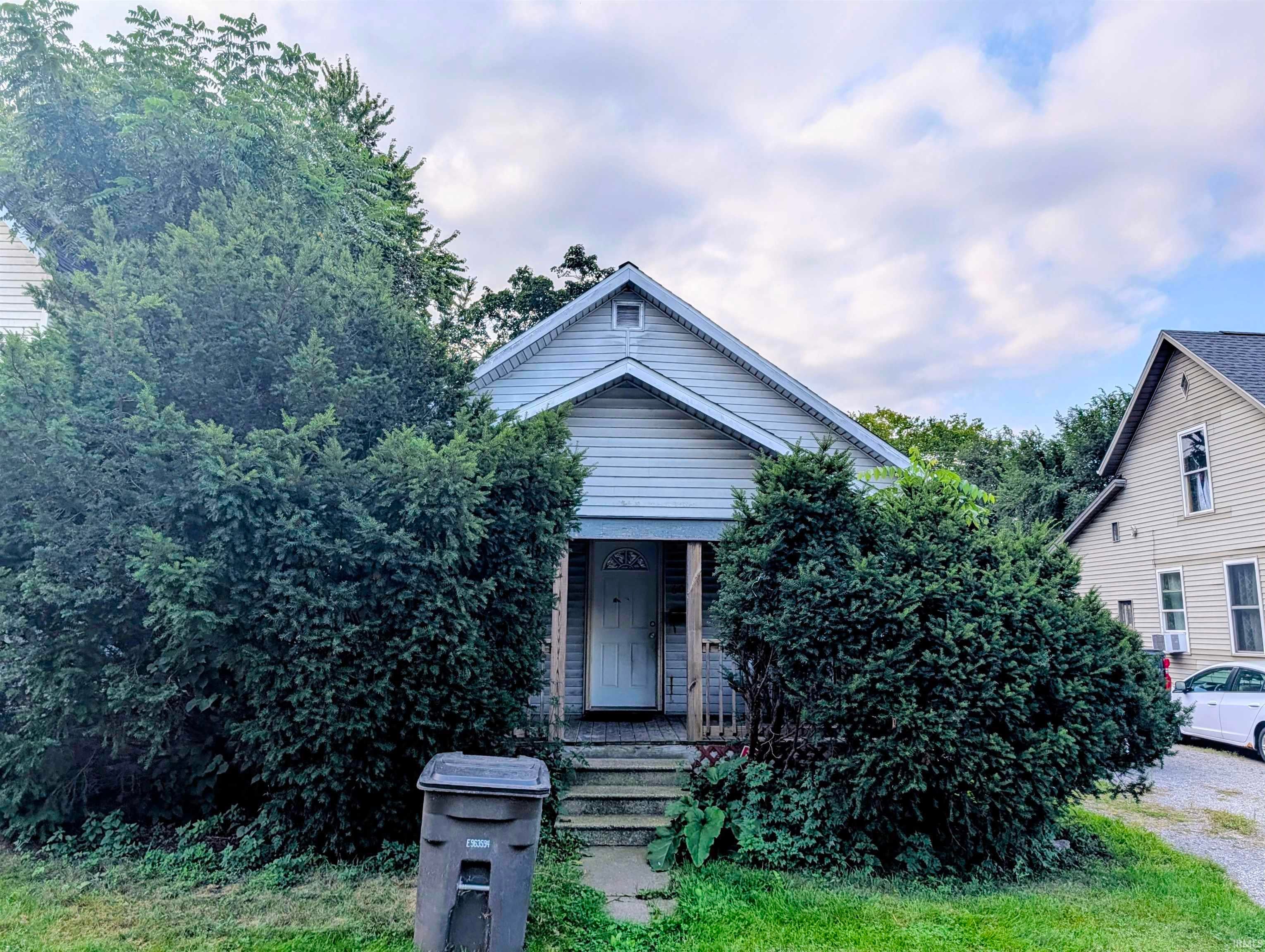609 W Franklin Street — photo