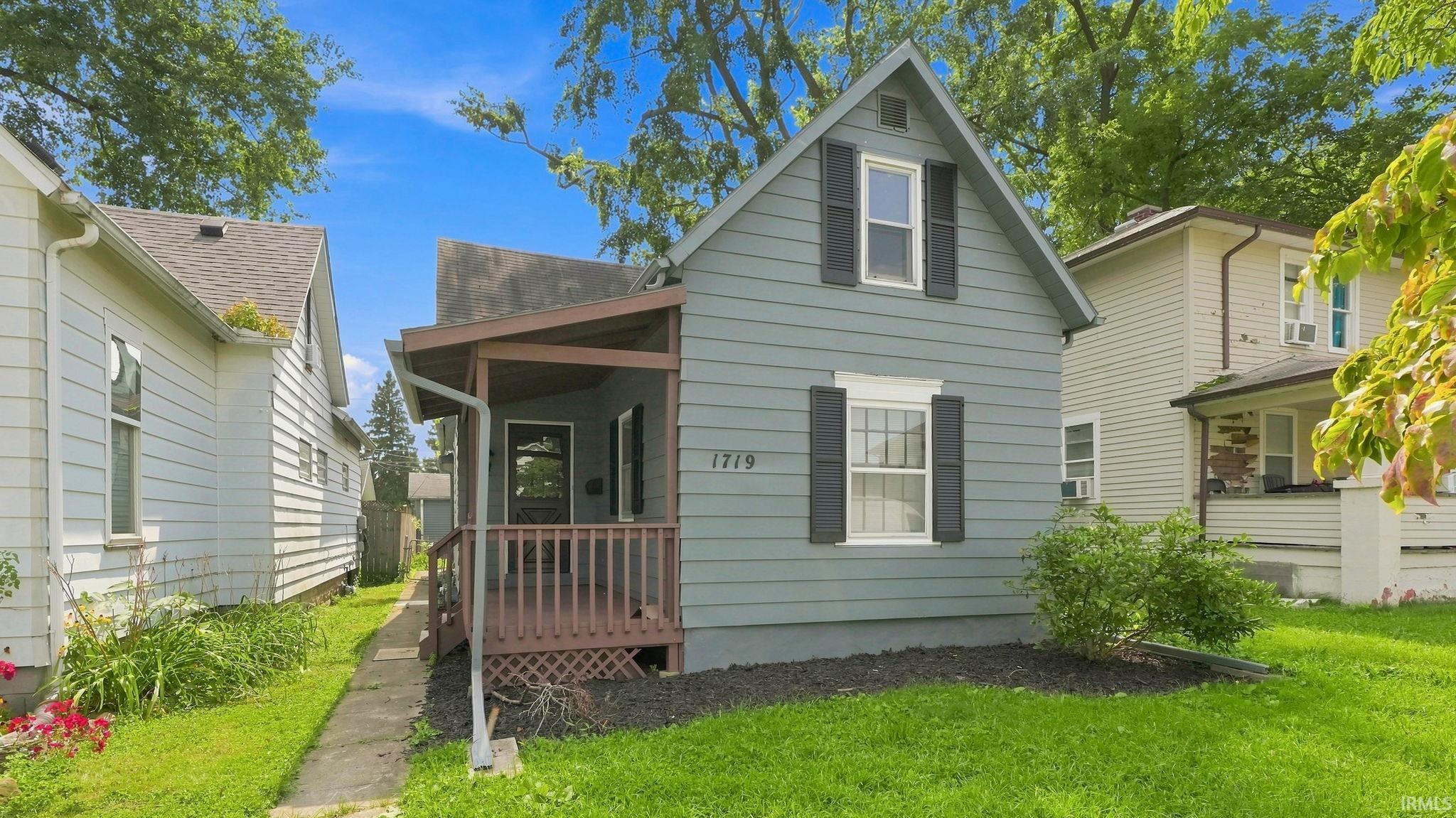 1719 Sinclair Street — photo