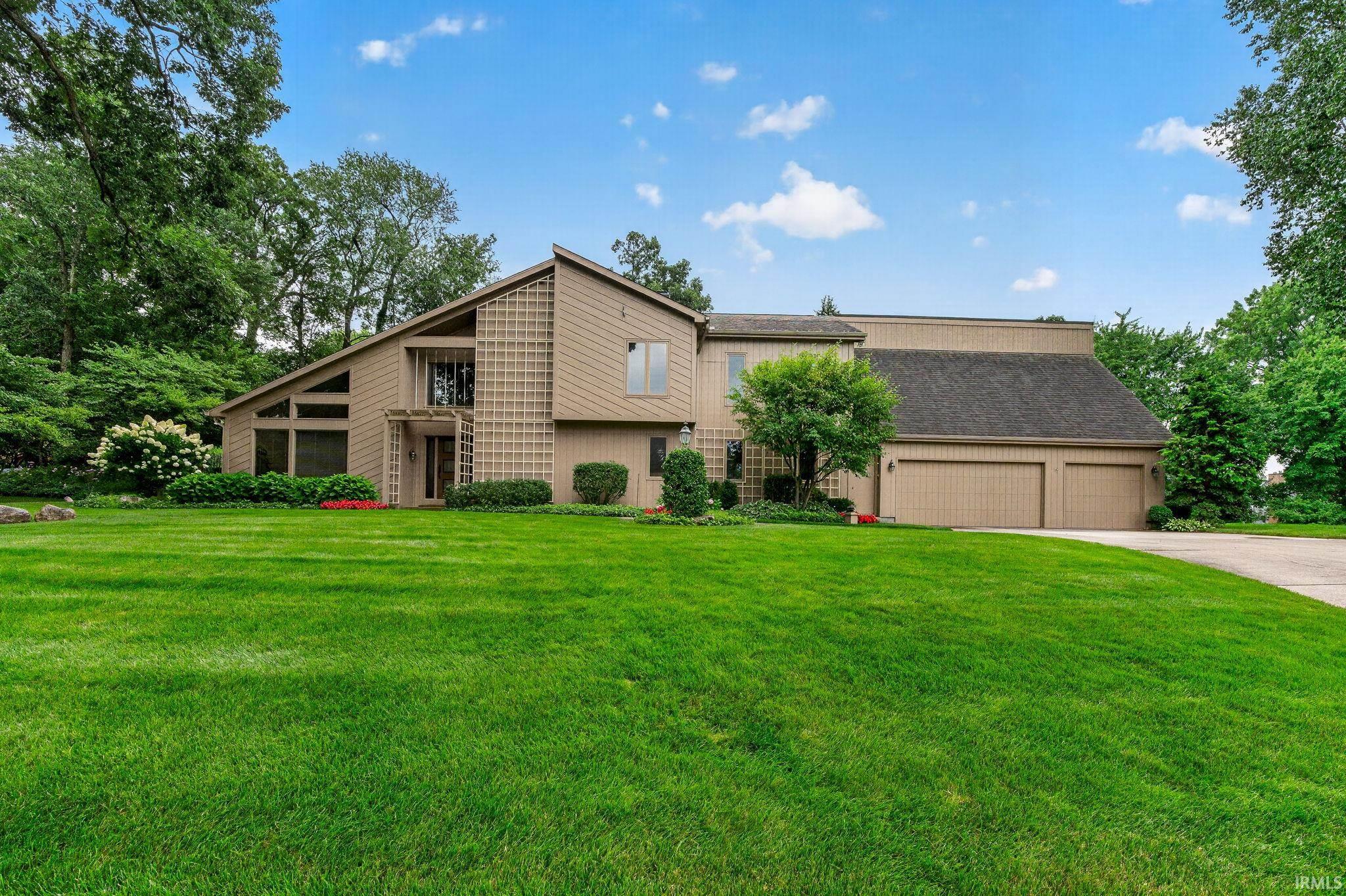 17130 Ridgefield Court — photo