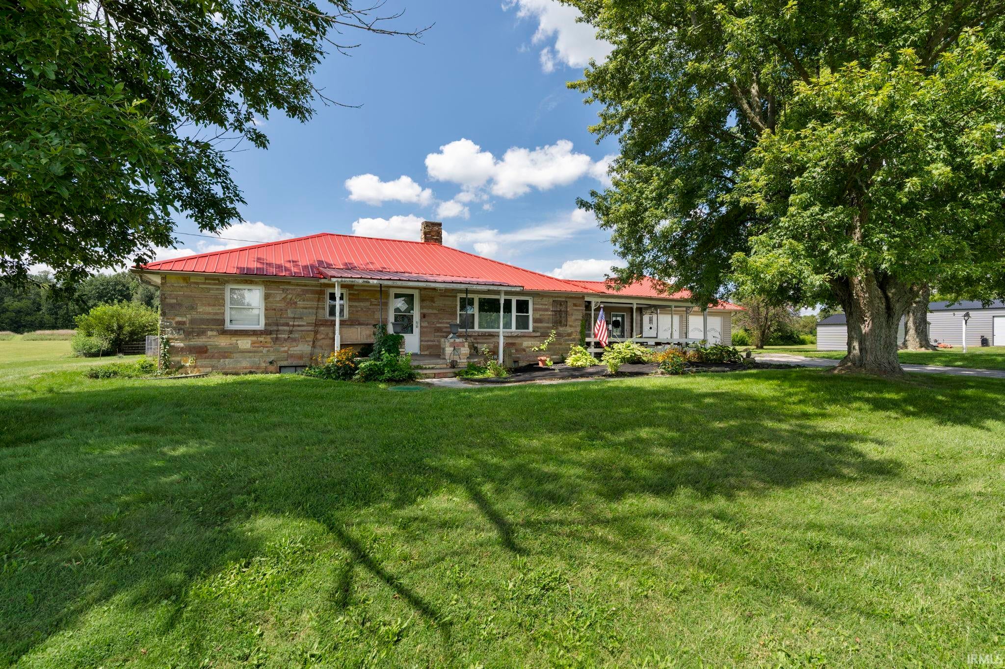 7147 N 100 W — photo