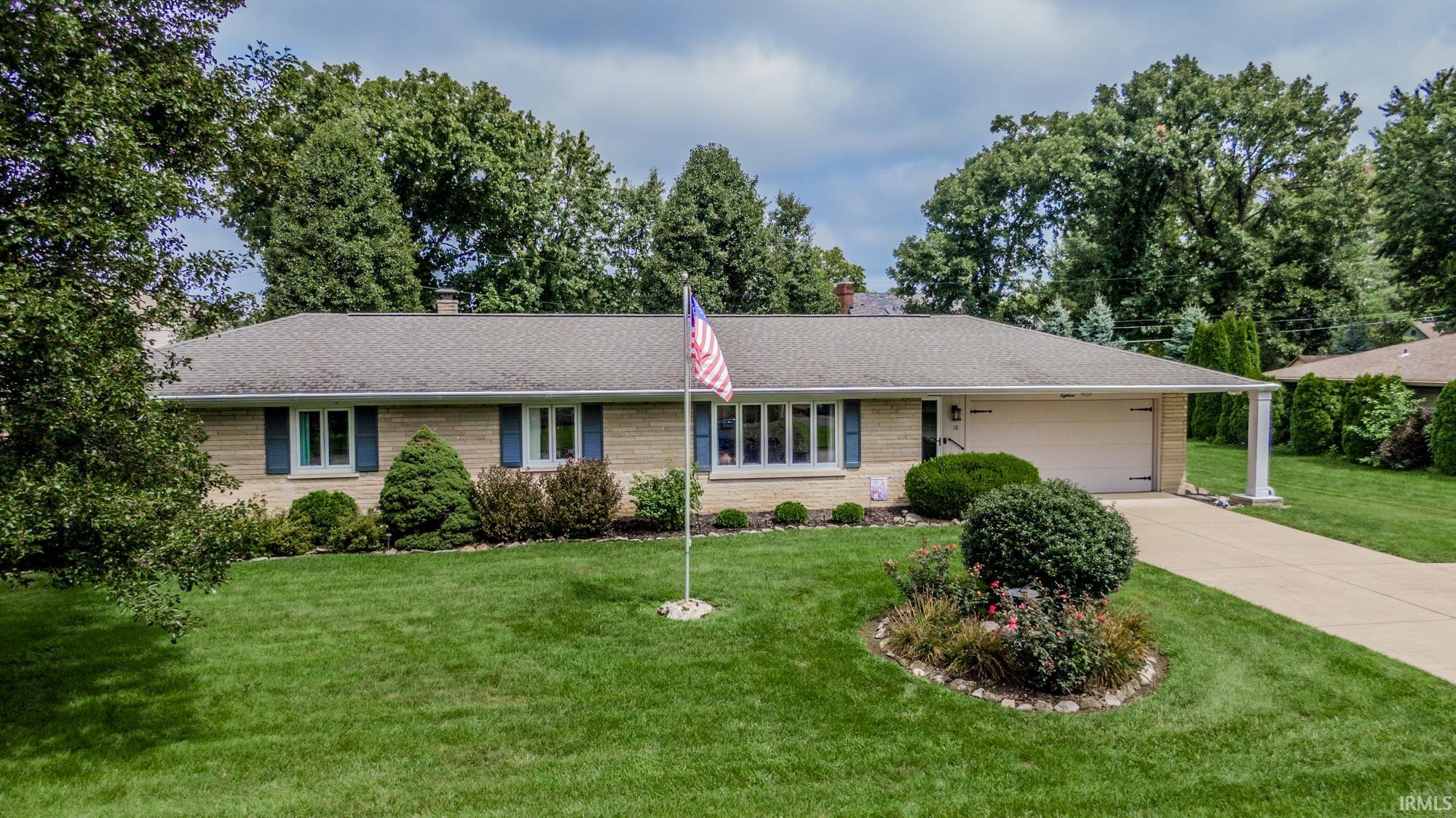 18 Fairfield Drive — photo