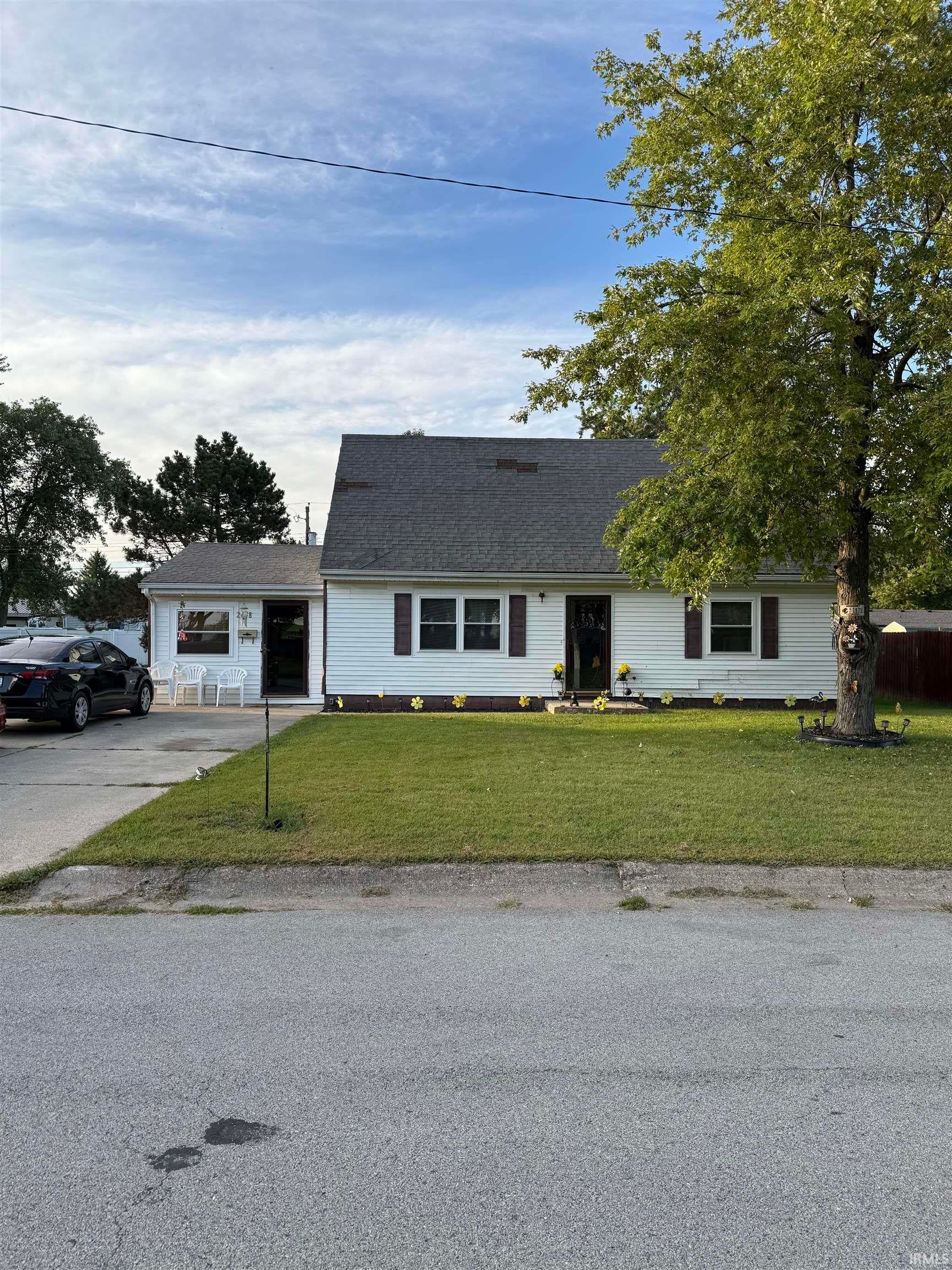 2158 S Fairfield Drive — photo