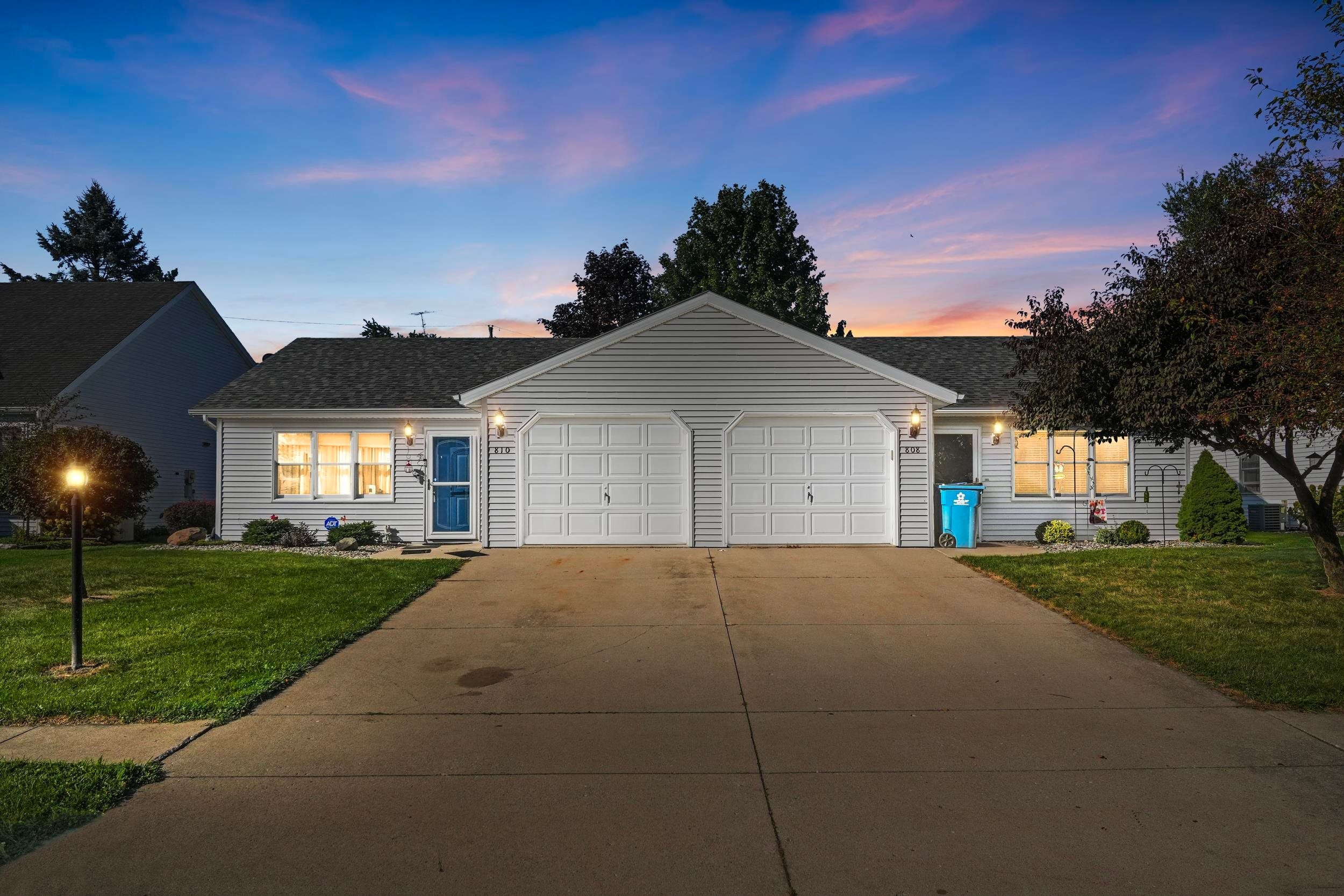 810 Apple Hill Way — photo
