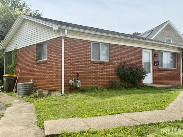116 E 19th Street, Bloomington, IN 47408 — photo 2