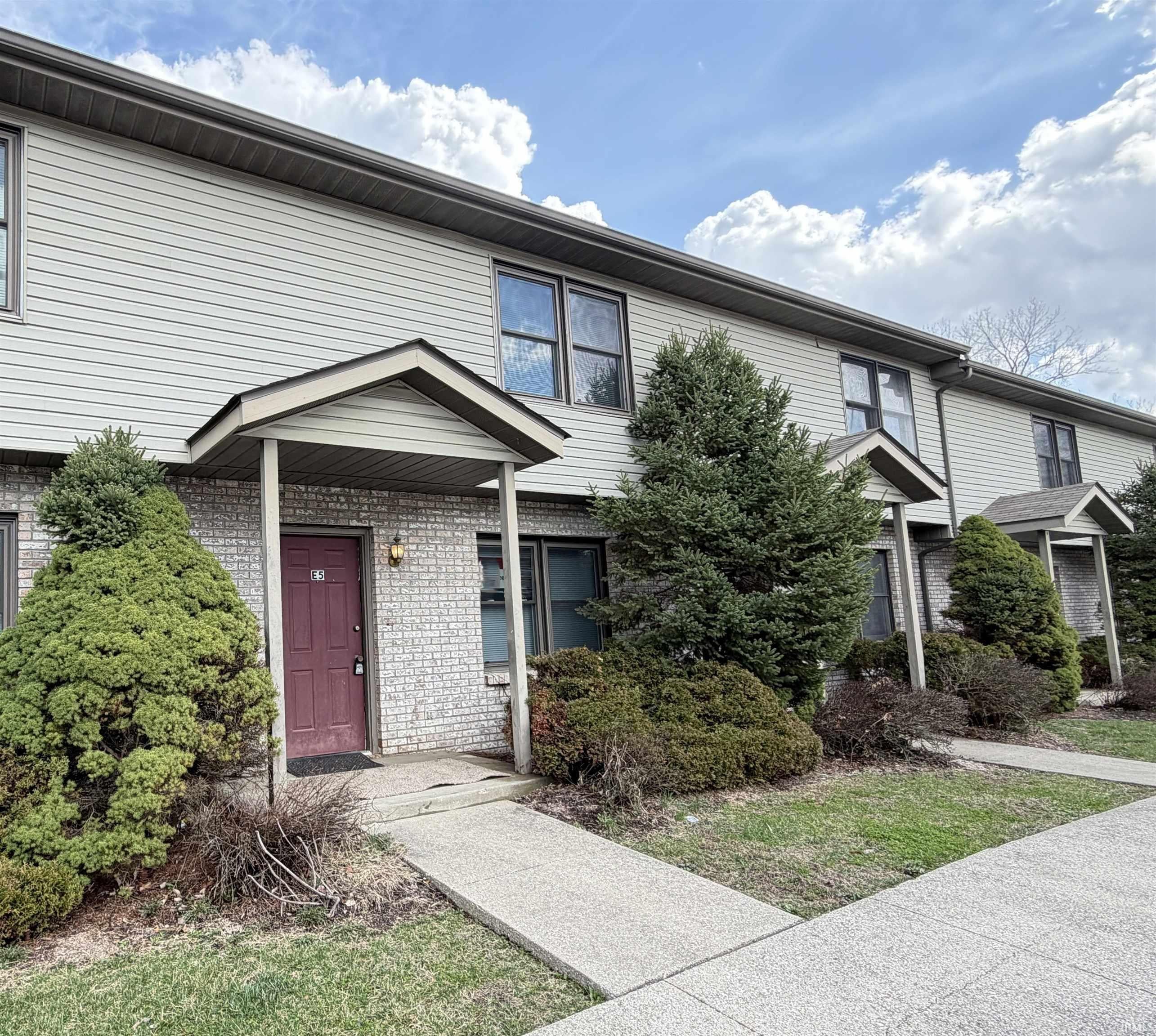 1377 W Allen Unit E5 Street E5 — photo