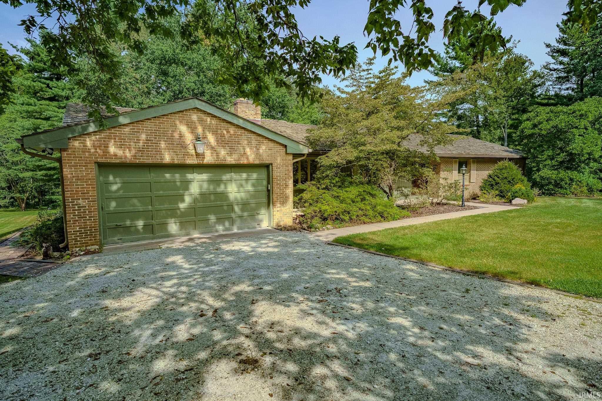 30 Brook Hollow Lane — photo