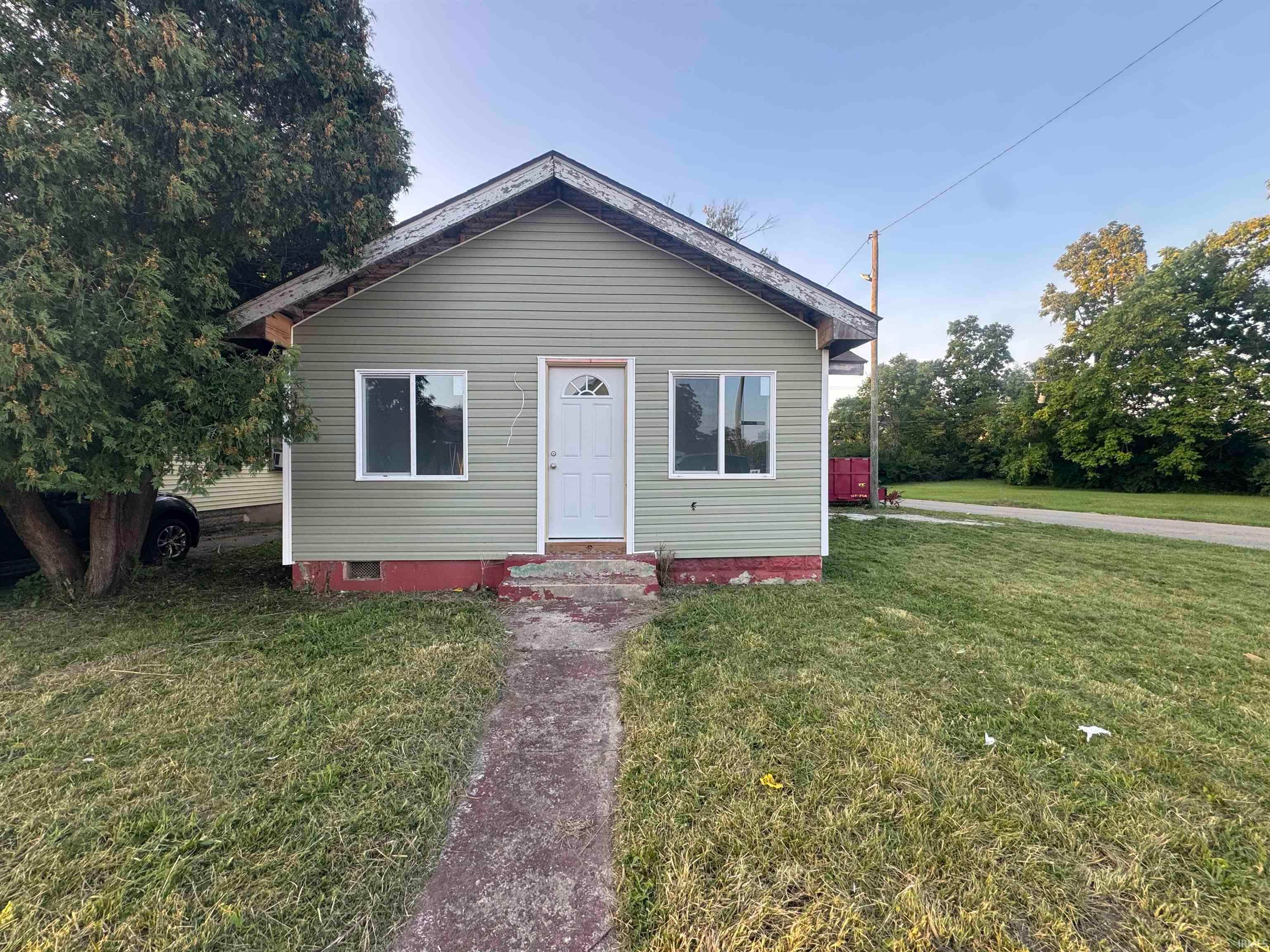 1424 E Highland Avenue — photo