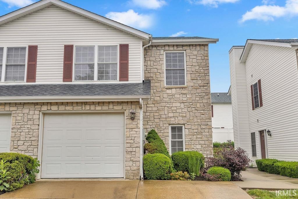 3504 S Oaklawn Circle — photo