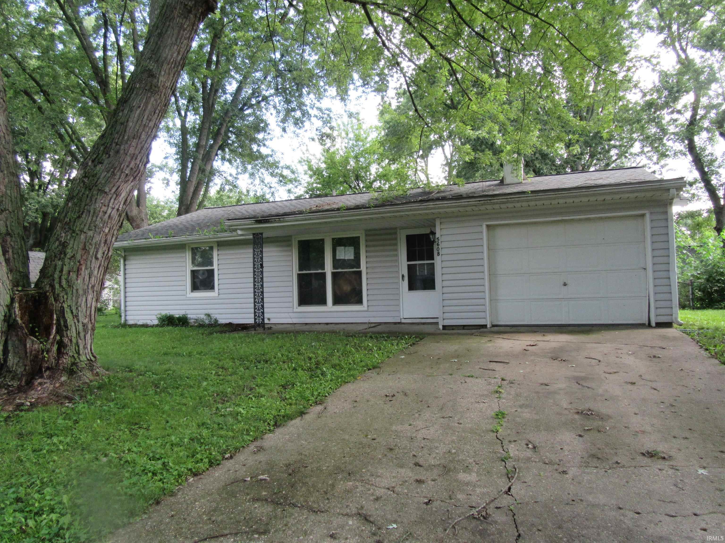 5608 Wigwam Court — photo