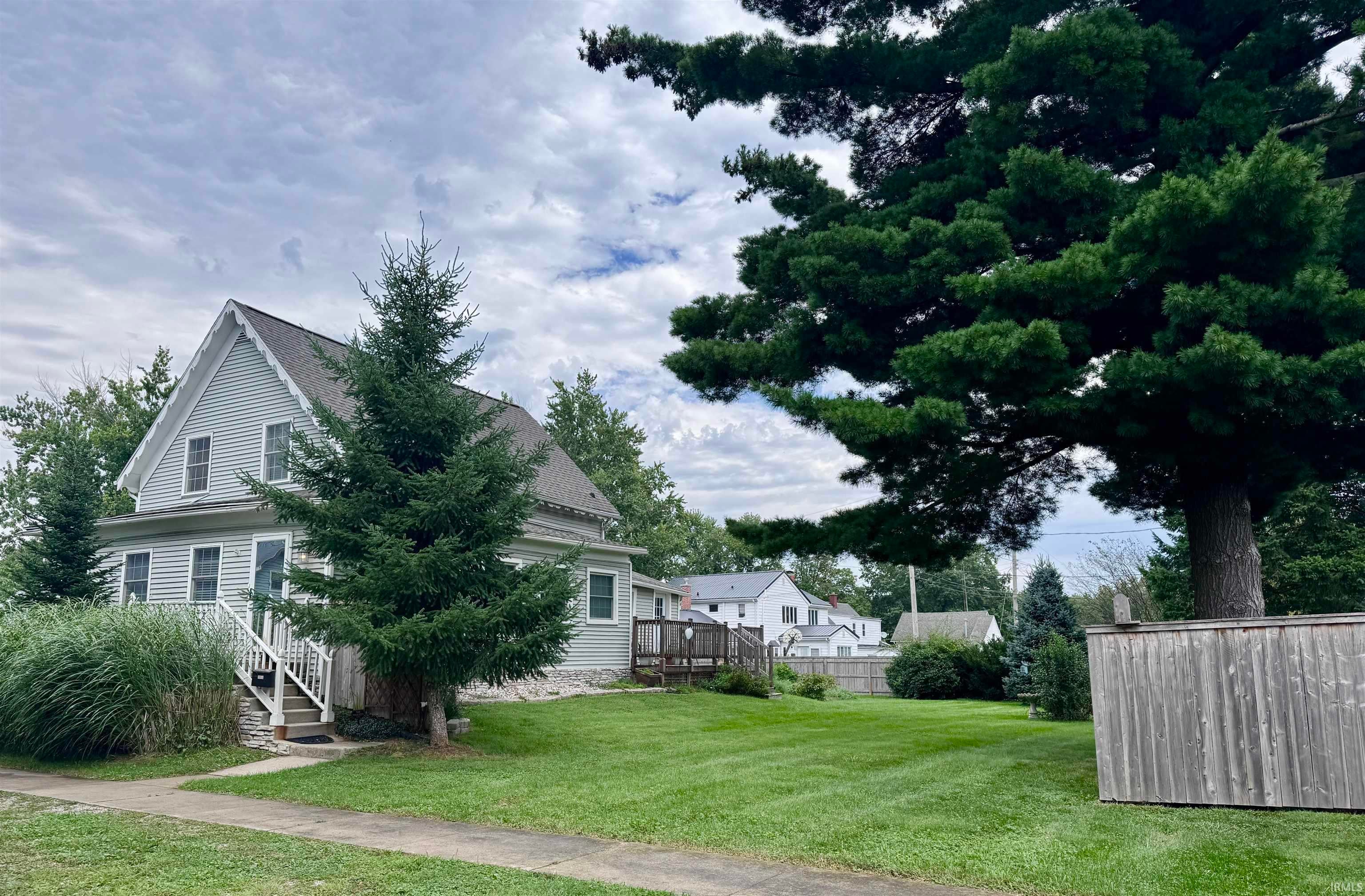 1010 Belmont Street — photo