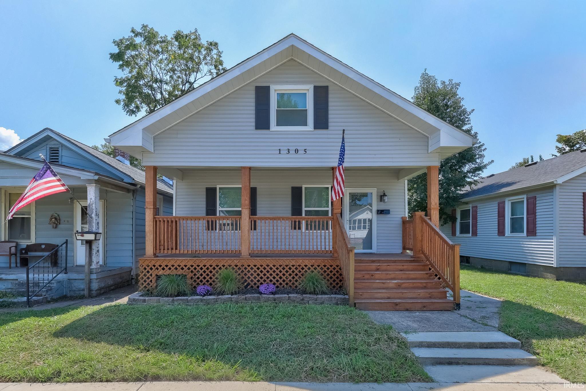 1305 E Walnut Street — photo