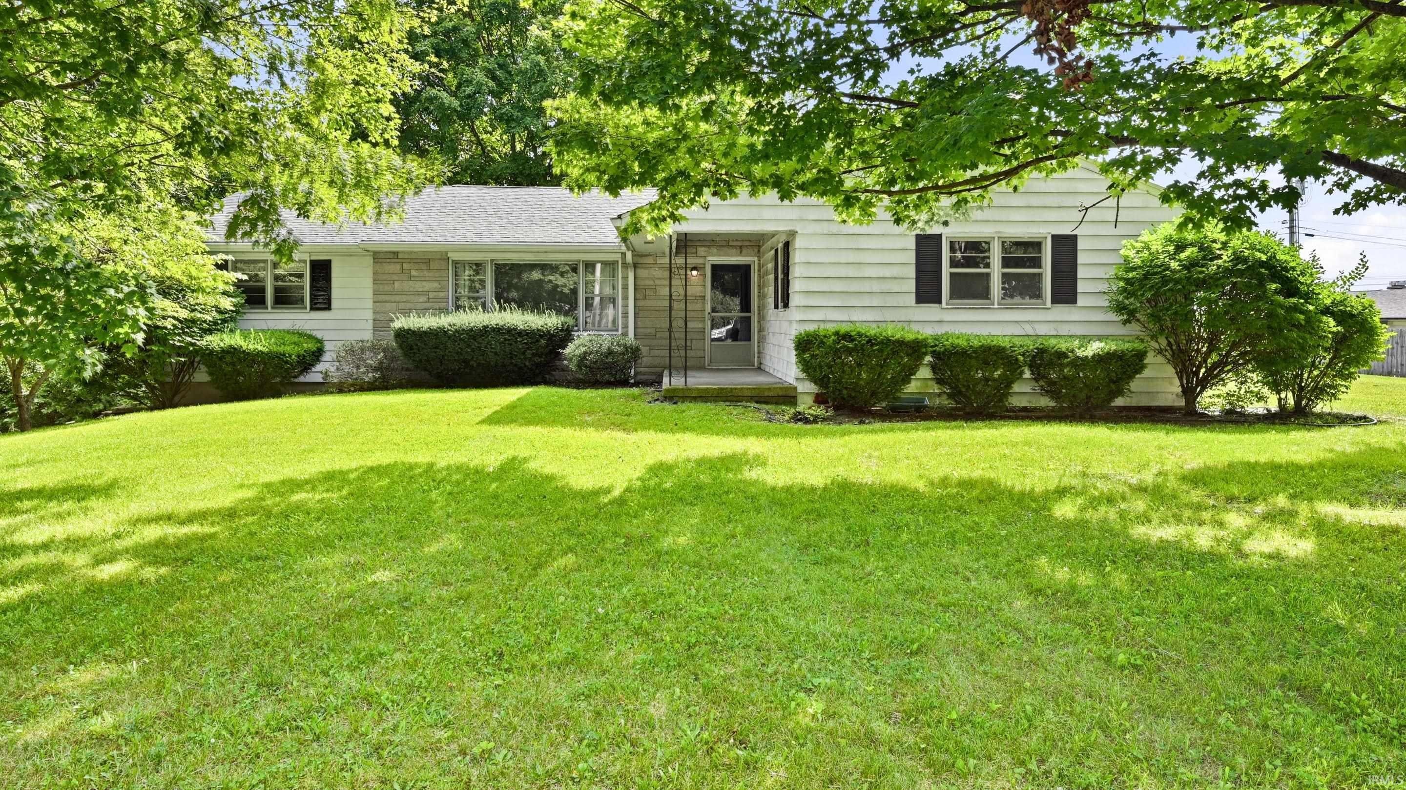 3198 S Crestview Drive — photo