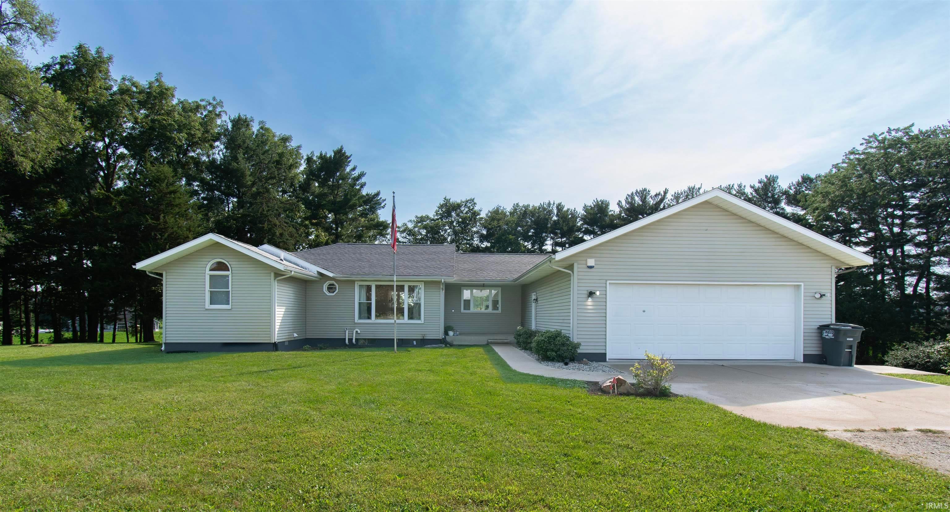 0882 S US 33 — photo