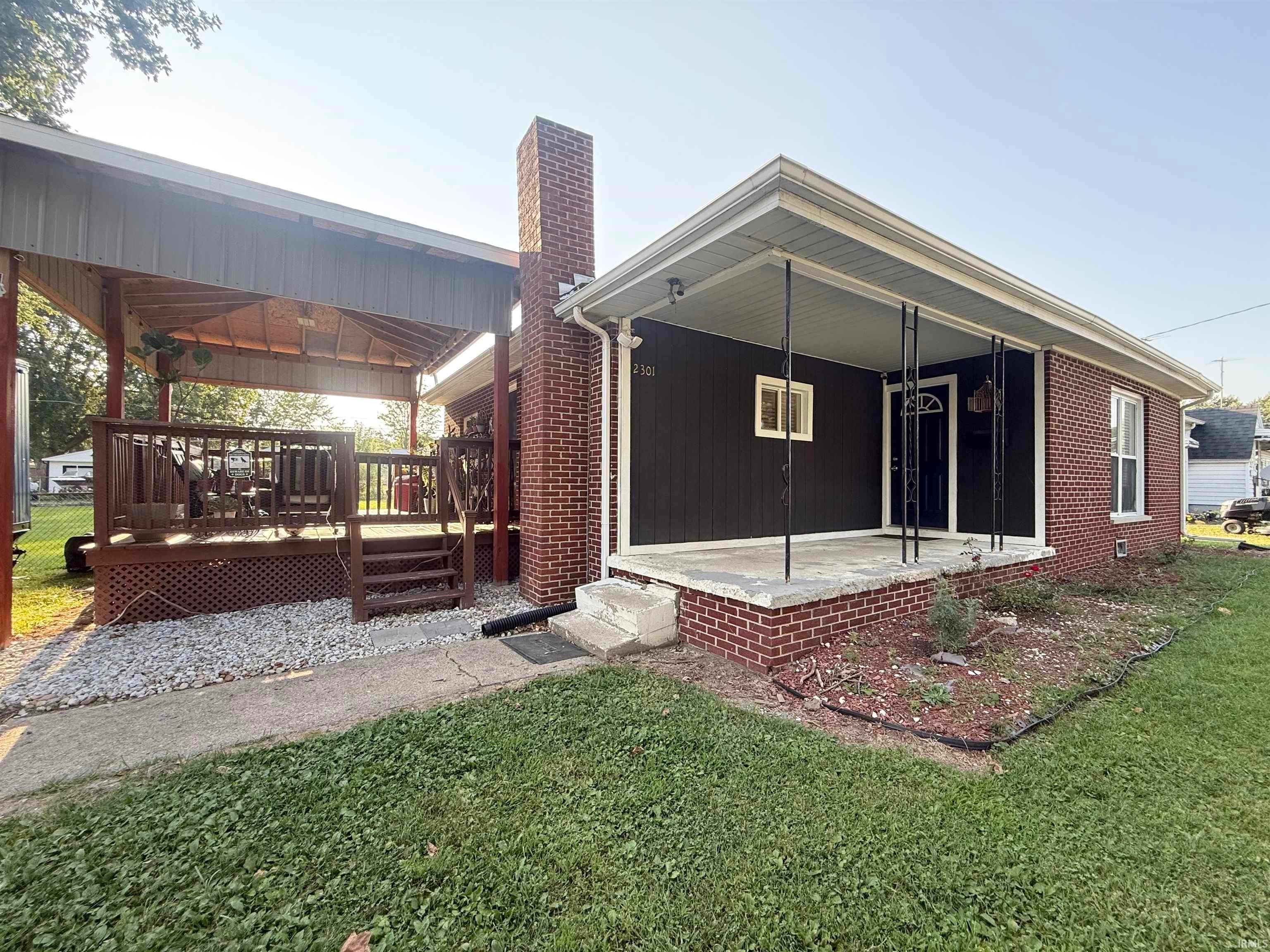 2301 N Waugh Street — photo