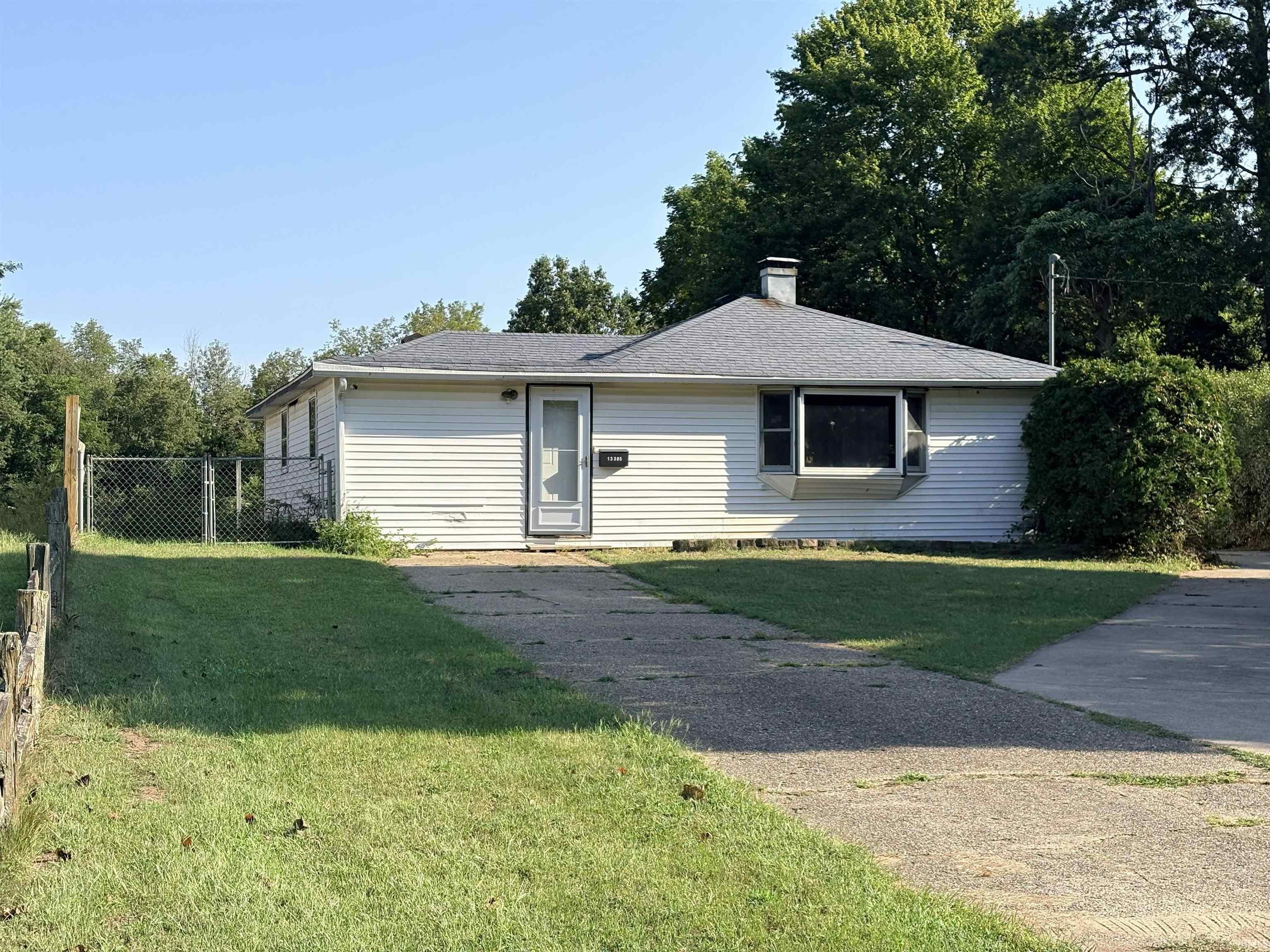 13385 Pokagon Street — photo