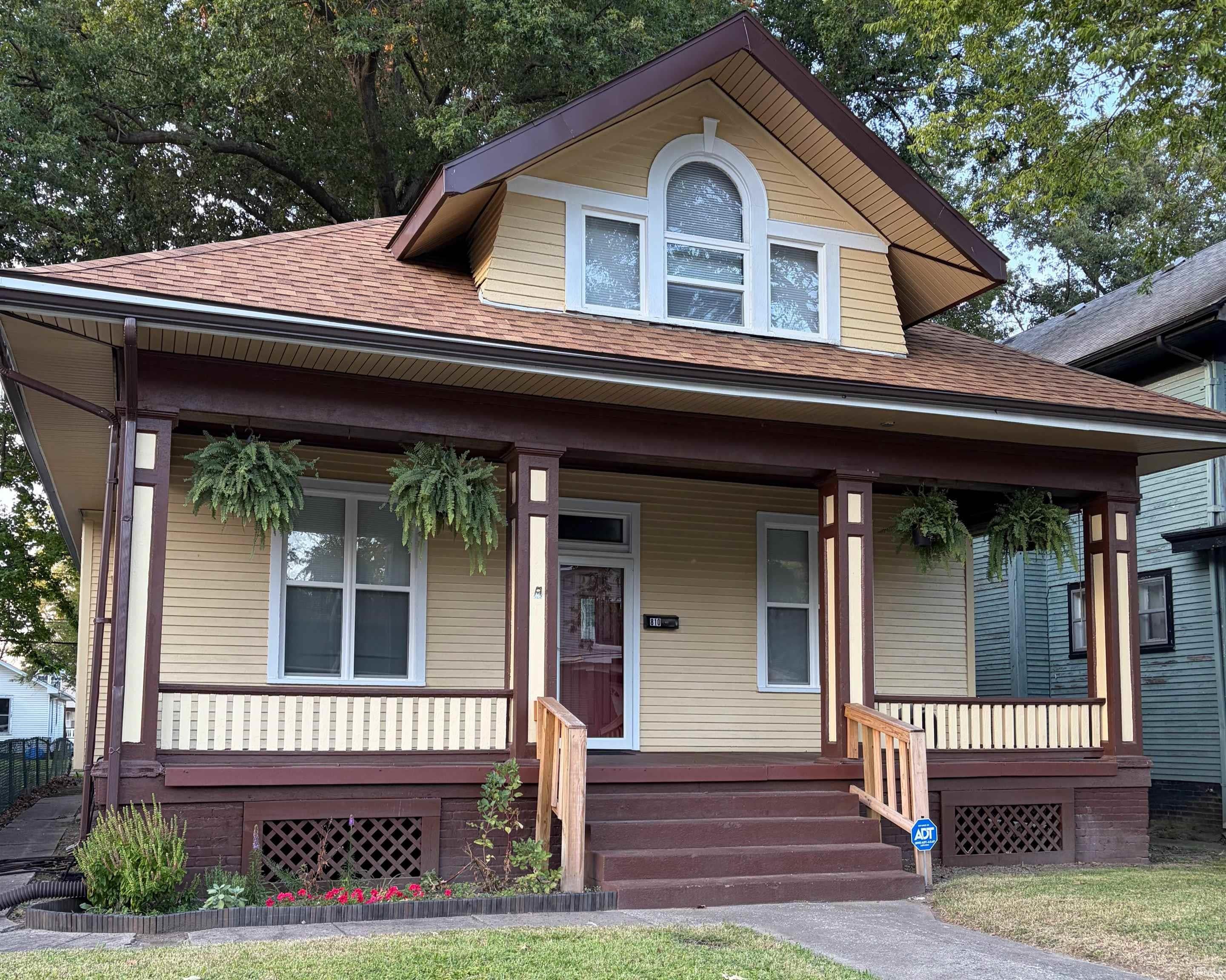 810 E Gum Street — photo