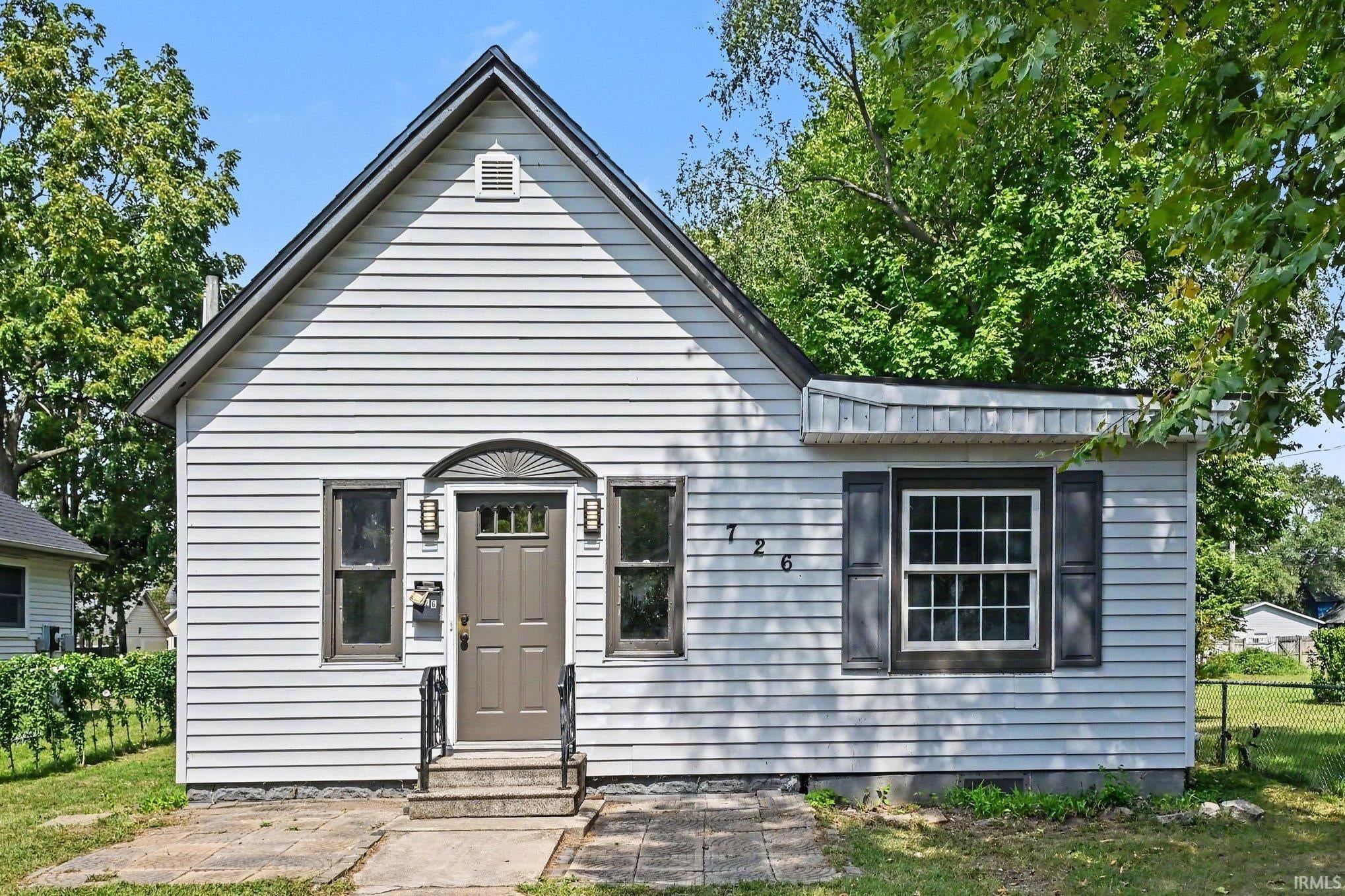 726 W Blaine Avenue — photo