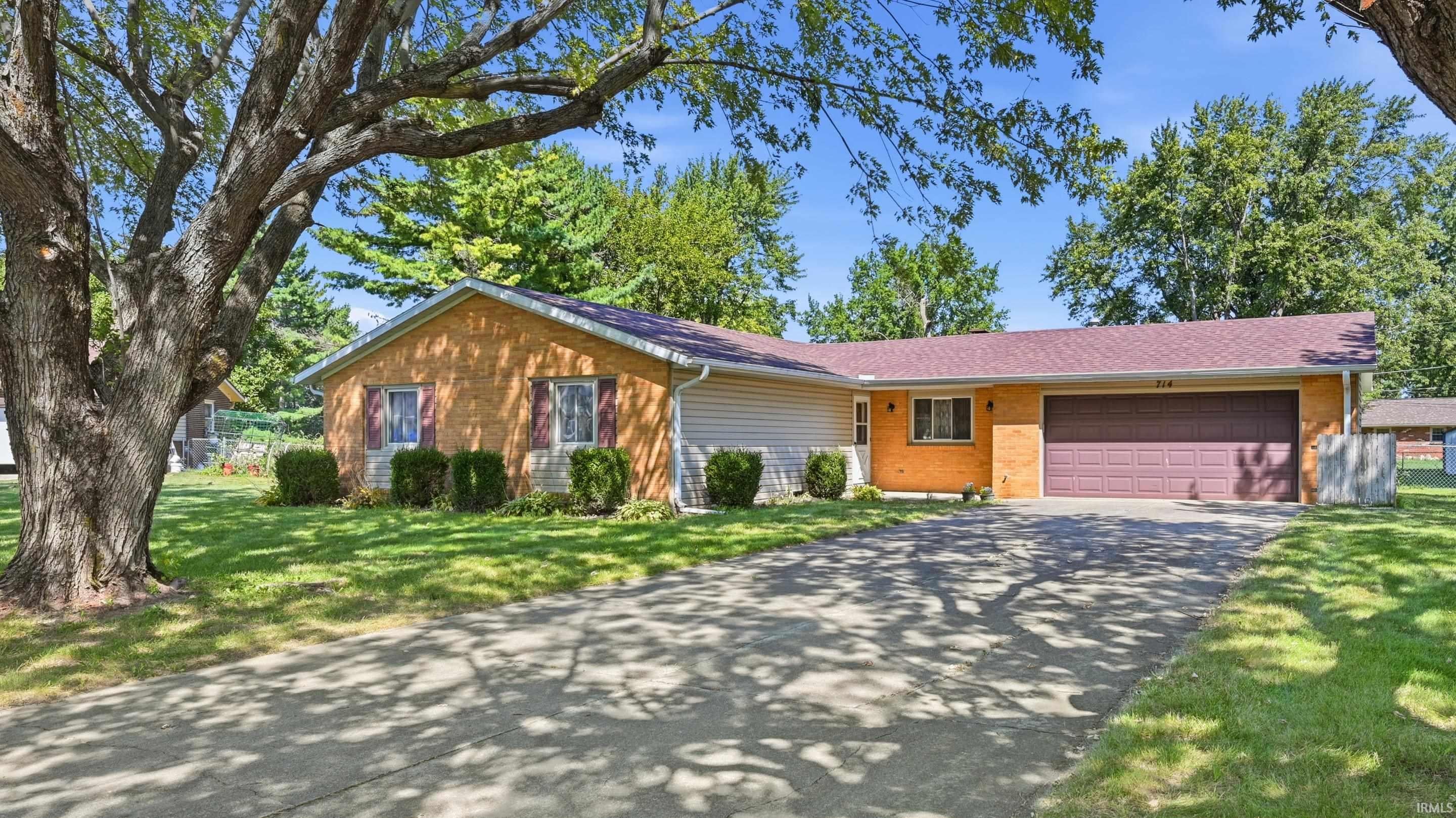 714 W Darrell Drive — photo
