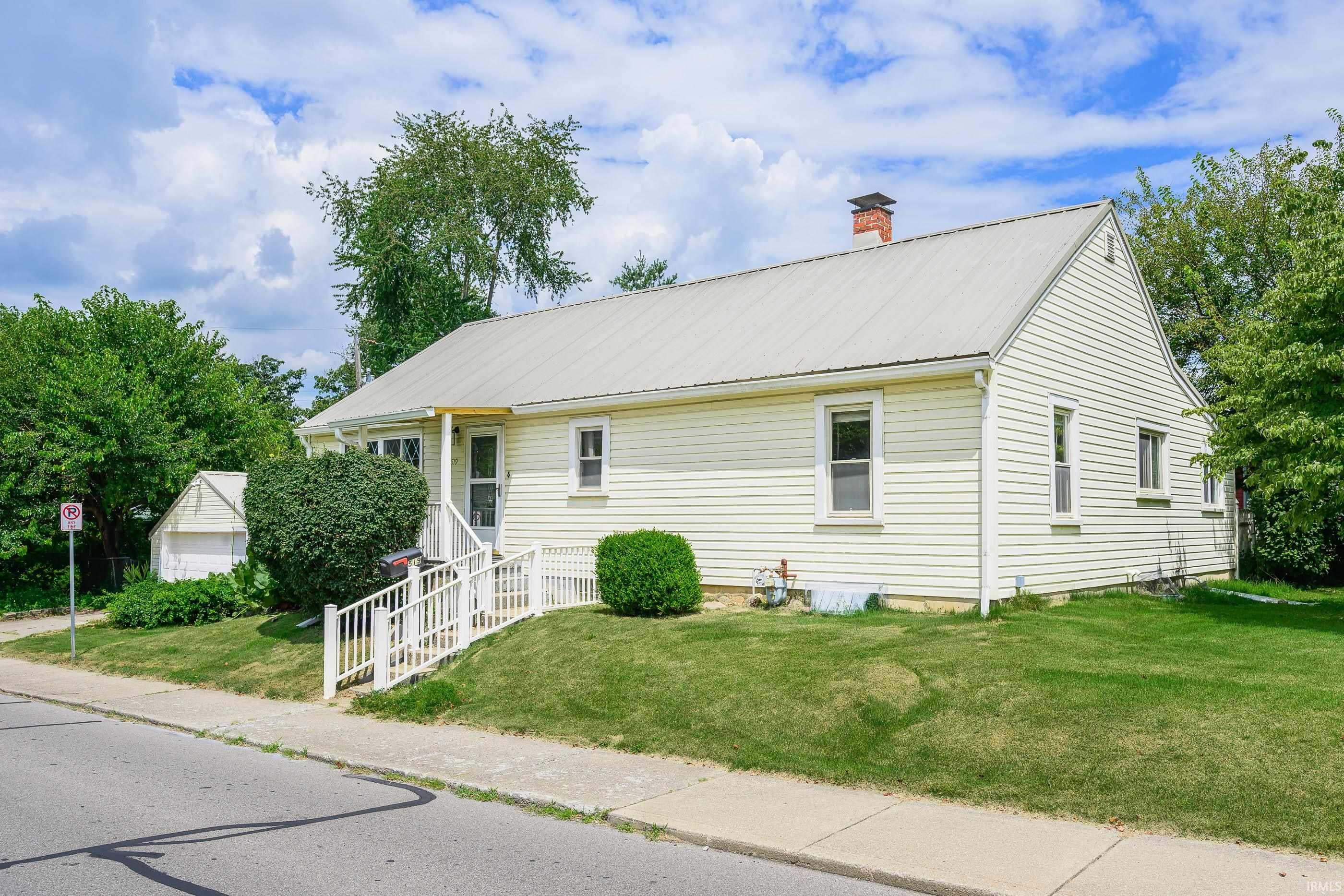 519 E Grimes Lane — photo