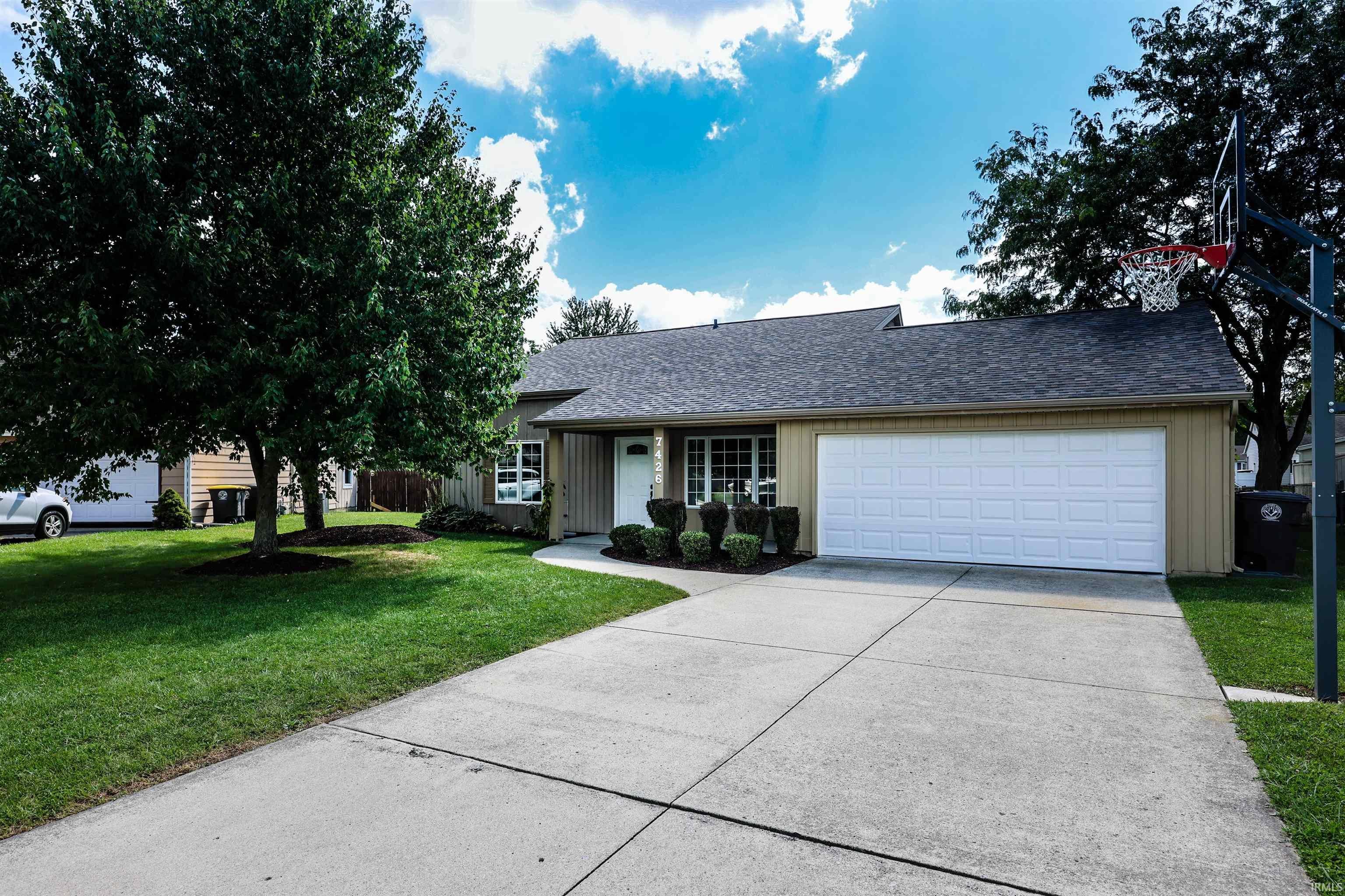 7426 Charlesbury Court — photo