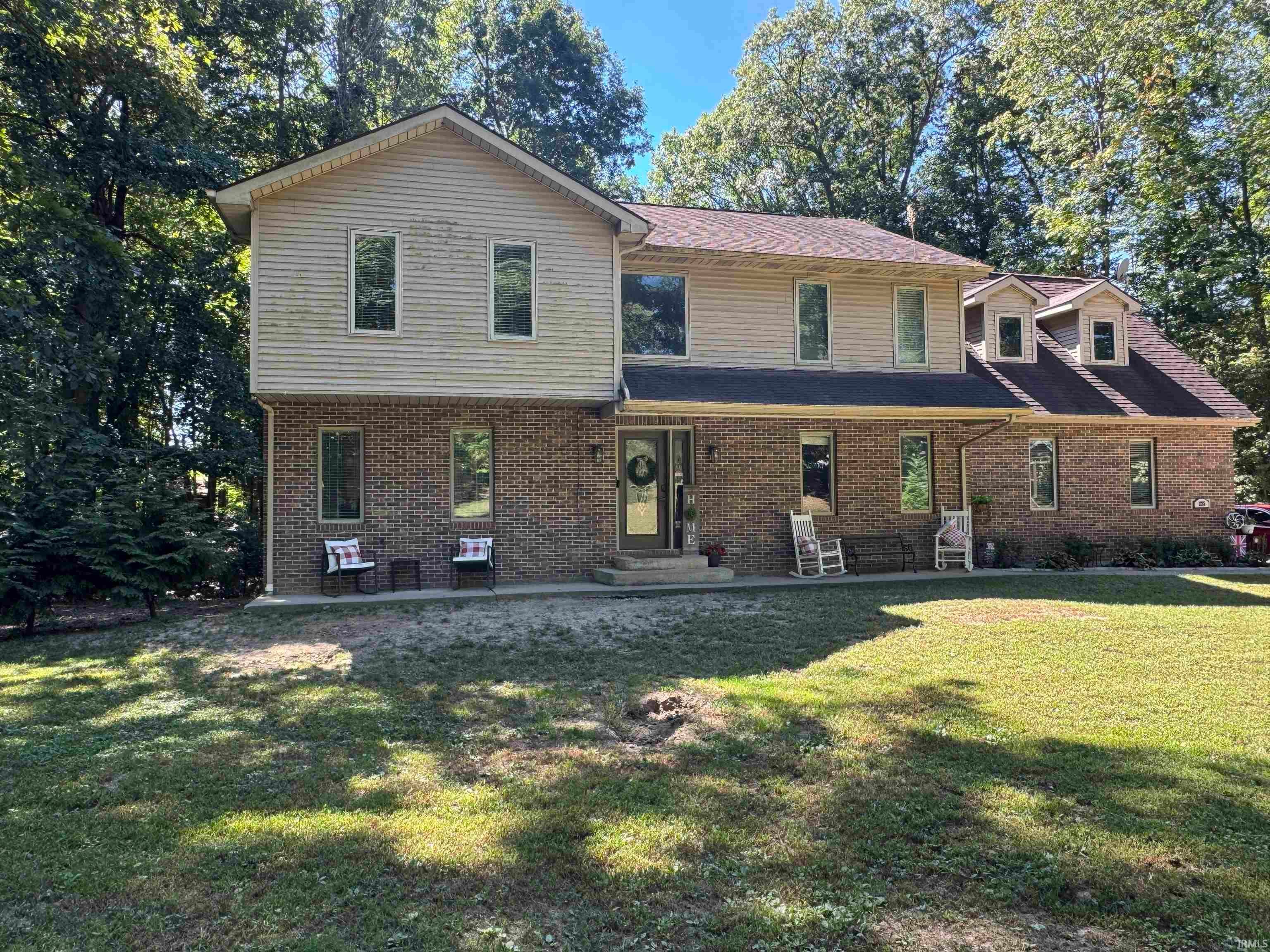 1235 W Lakeview Drive — photo